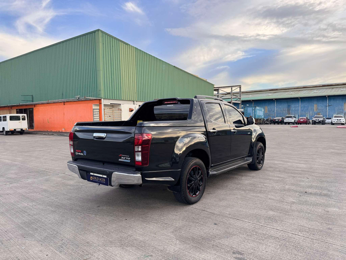 2019 ACQUIRED ISUZU DMAX 3.0L 4X2 AUTOMATIC TRANSMISSION Gold Aces Car Display Center