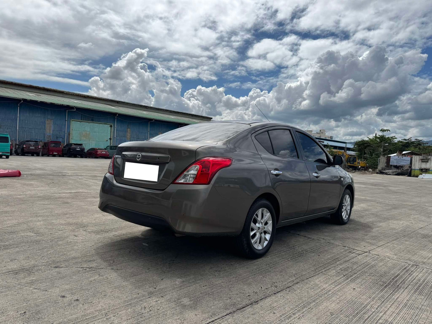 2017 NISSAN ALMERA 1.5L AUTOMATIC TRANSMISSION Gold Aces Car Display Center