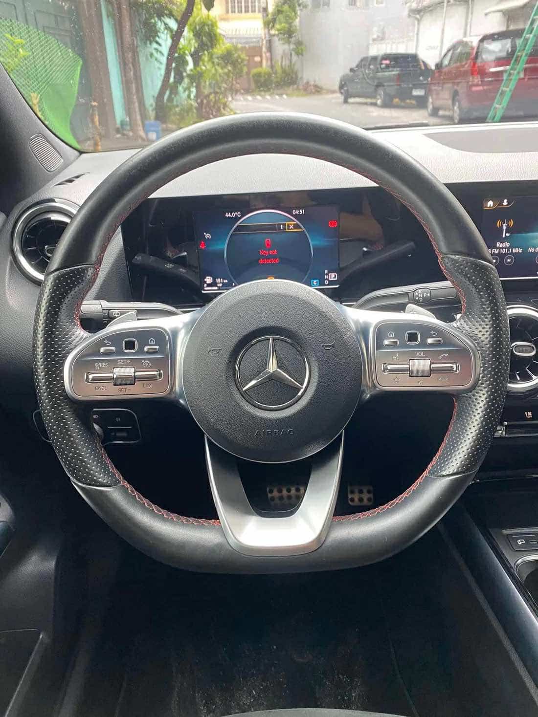 2021 MERCEDES BENZ GLA CLASS GLA200 AMG LINE AUTOMATIC TRANSMISSION Gold Aces Car Display Center