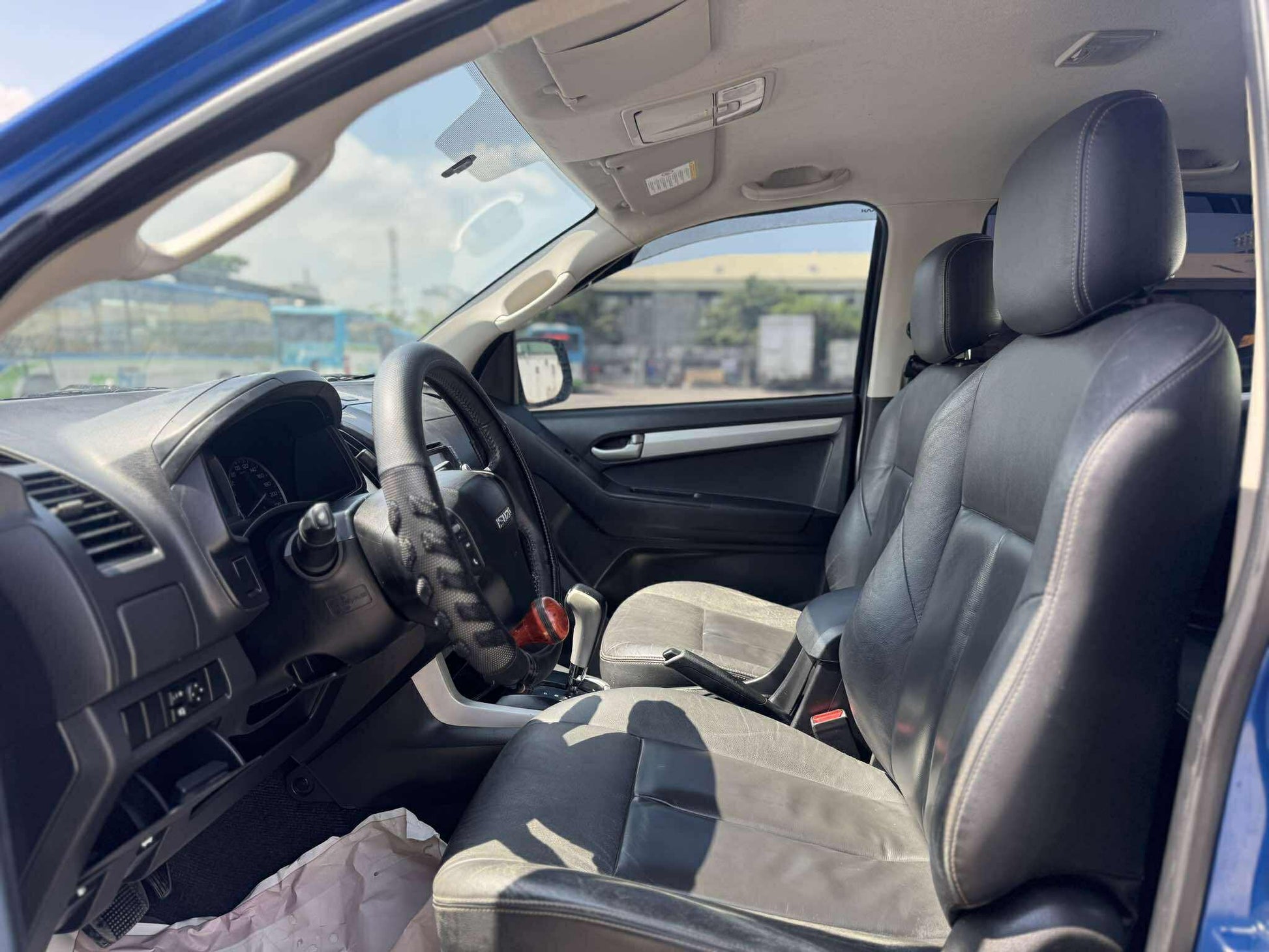 2015 ISUZU D-MAX 2.5L 4X2 AUTOMATIC TRANSMISSION ISUZU
