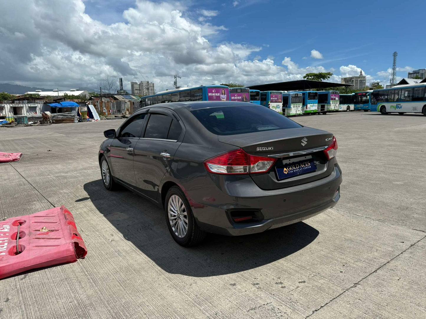 2017 SUZUKI CIAZ 1.4L AUTOMATIC TRANSMISSION Gold Aces Car Display Center