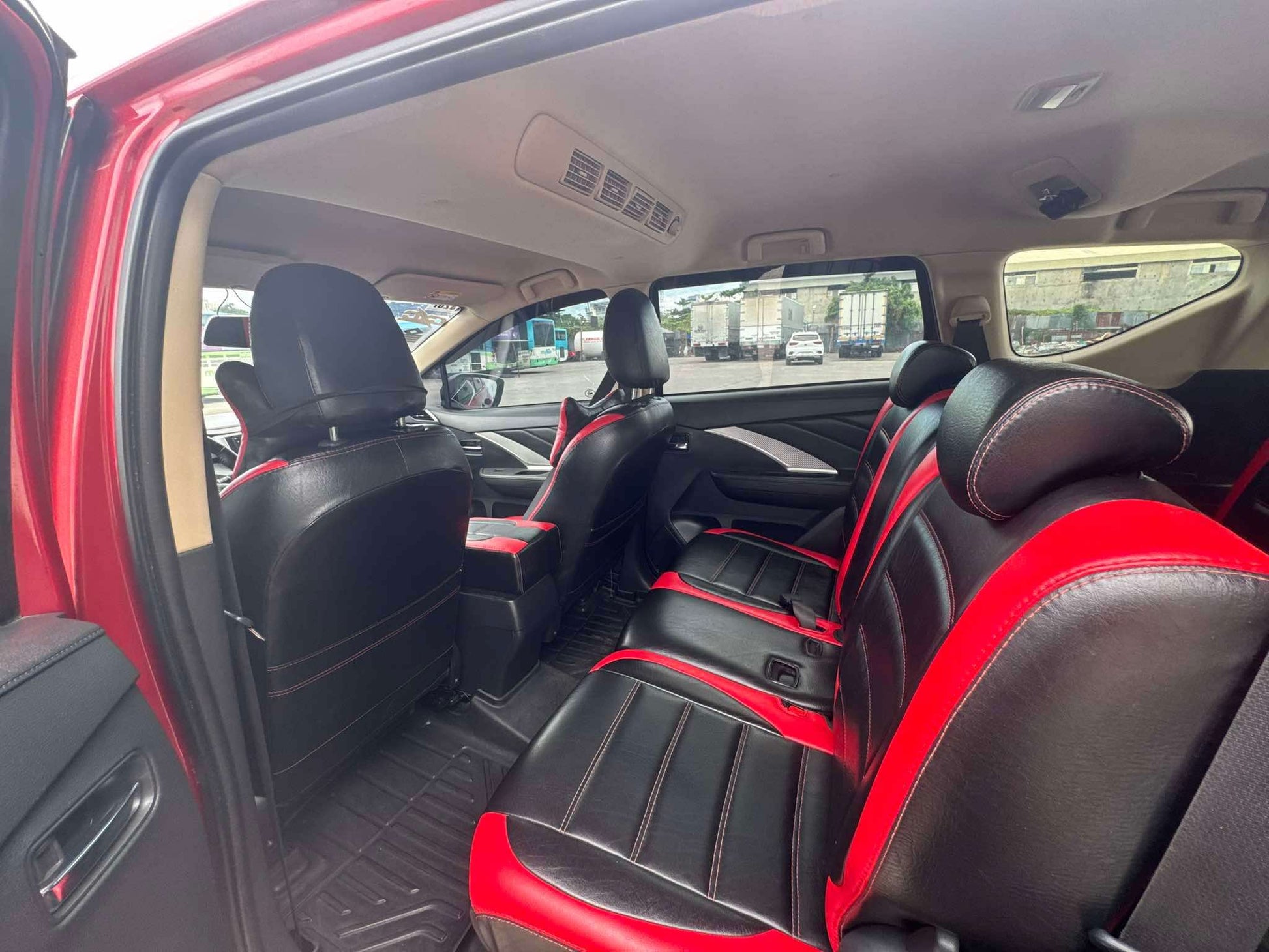 2019 MITSUBISHI XPANDER GLS 1.5L GAS AUTOMATIC TRANSMISSION (30TKM ONLY!!) Gold Aces Car Display Center