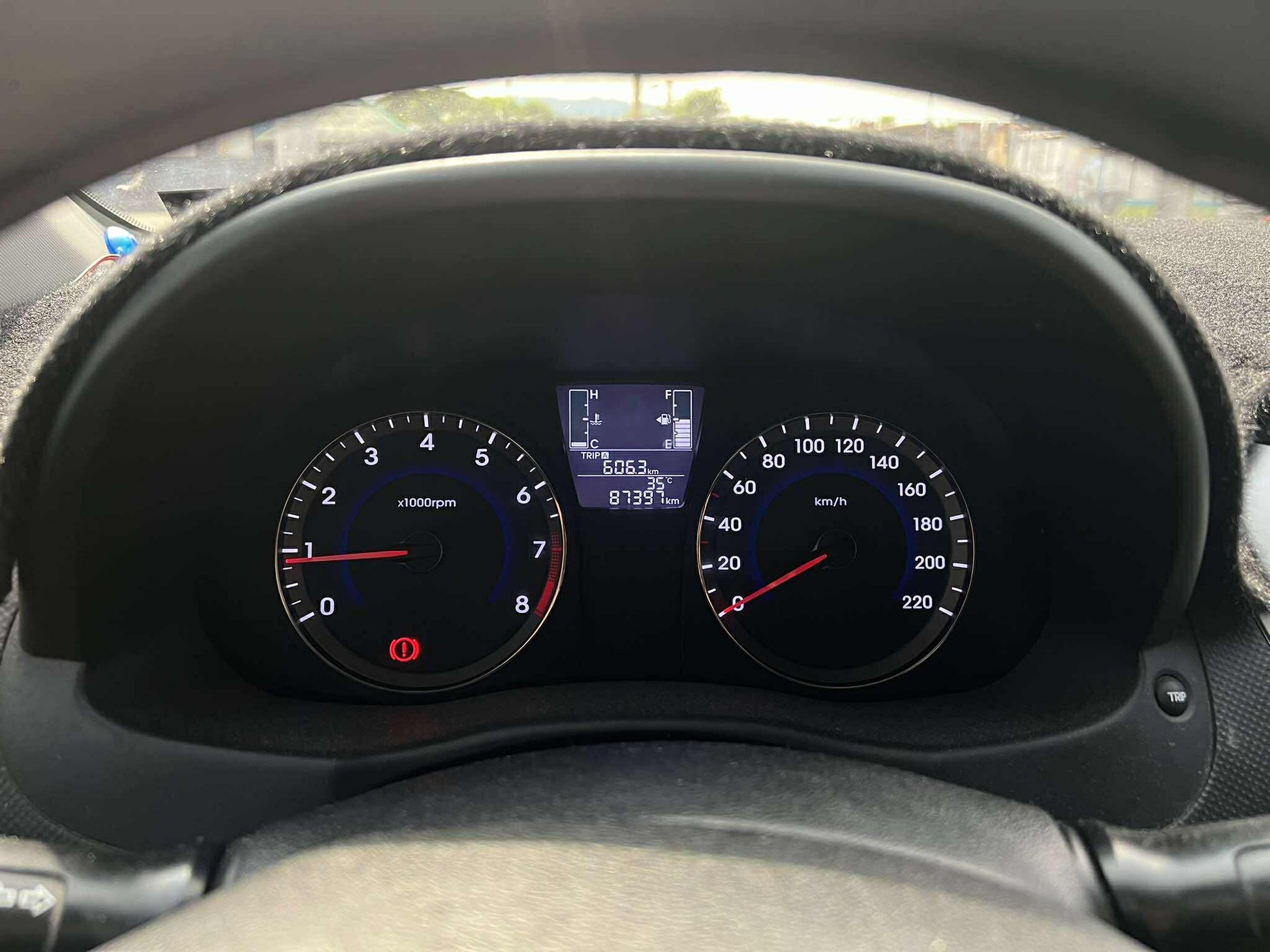 2016 HYUNDAI ACCENT 1.4L GAS MANUAL TRANSMISSION&nbsp; Gold Aces Car Display Center