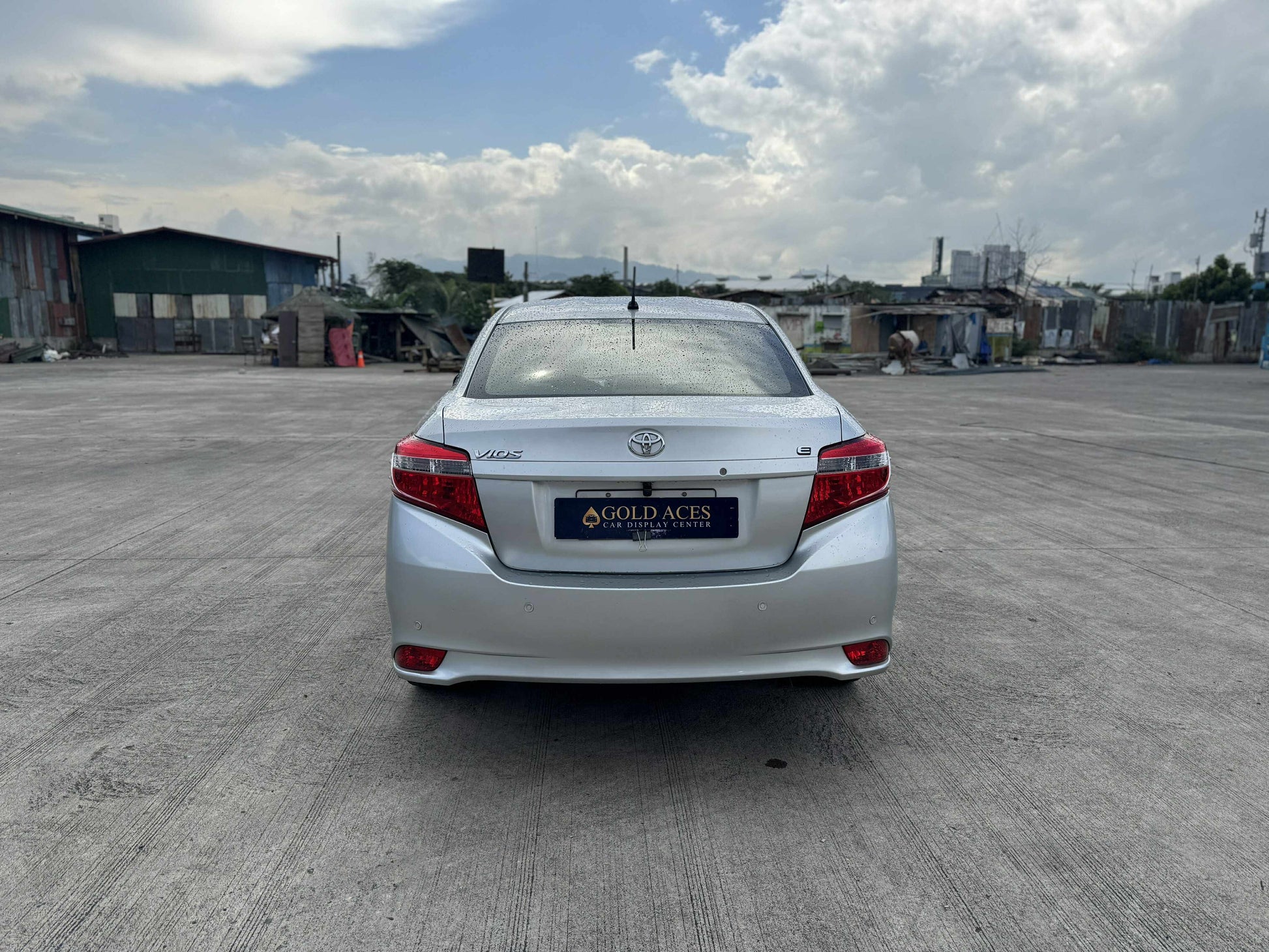 2017 TOYOTA VIOS 1.3 E AUTOMATIC TRANSMISSION Gold Aces Car Display Center