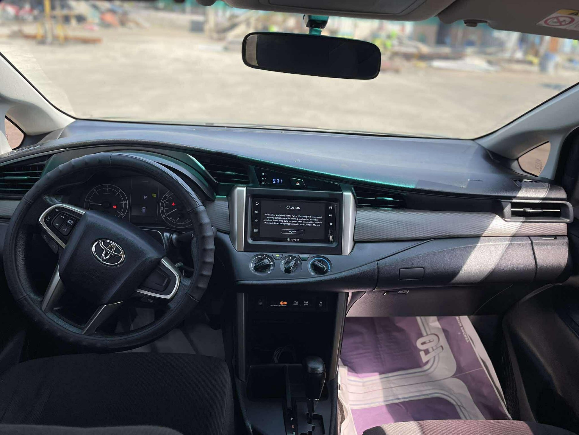 2022 TOYOTA INNOVA 2.8L E DIESEL AUTOMATIC TRANSMISSION Gold Aces Car Display Center