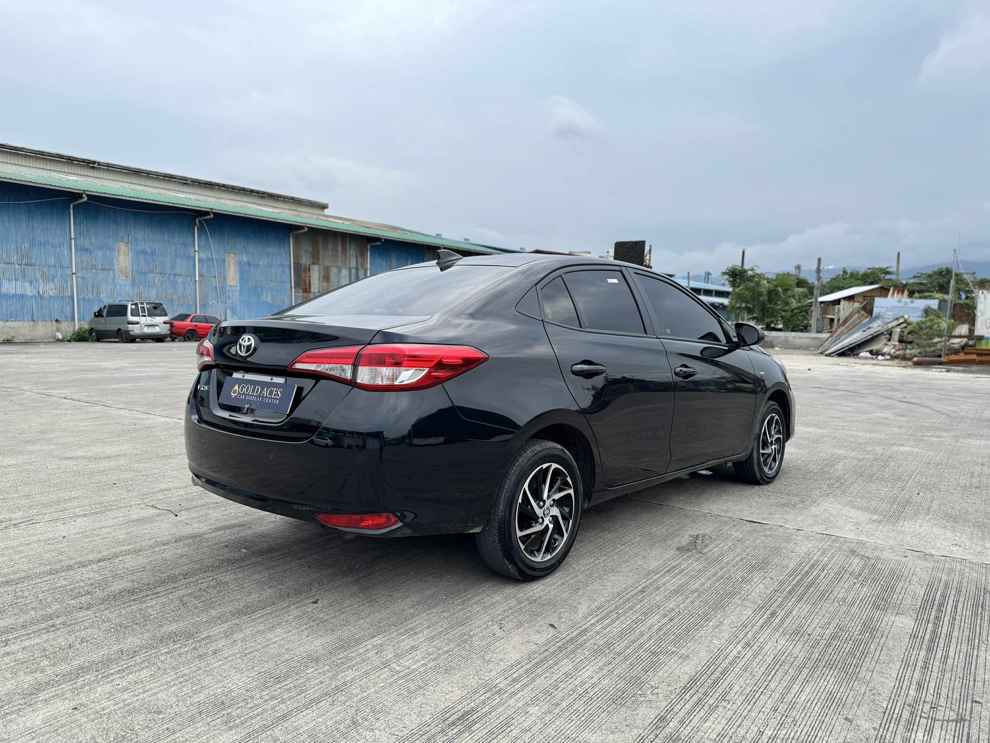 2025 TOYOTA VIOS 1.3L XLE AUTOMATIC TRANSMISSION (3TKMS ONLY!) Gold Aces Car Display Center