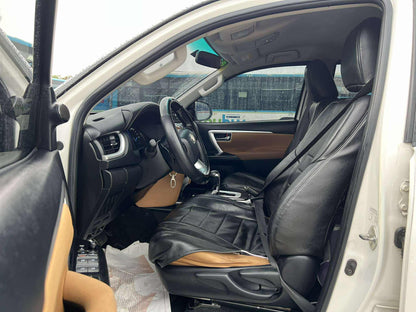 2016 TOYOTA FORTUNER 2.4L G 4X2 AUTOMATIC TRANSMISSION Gold Aces Car Display Center