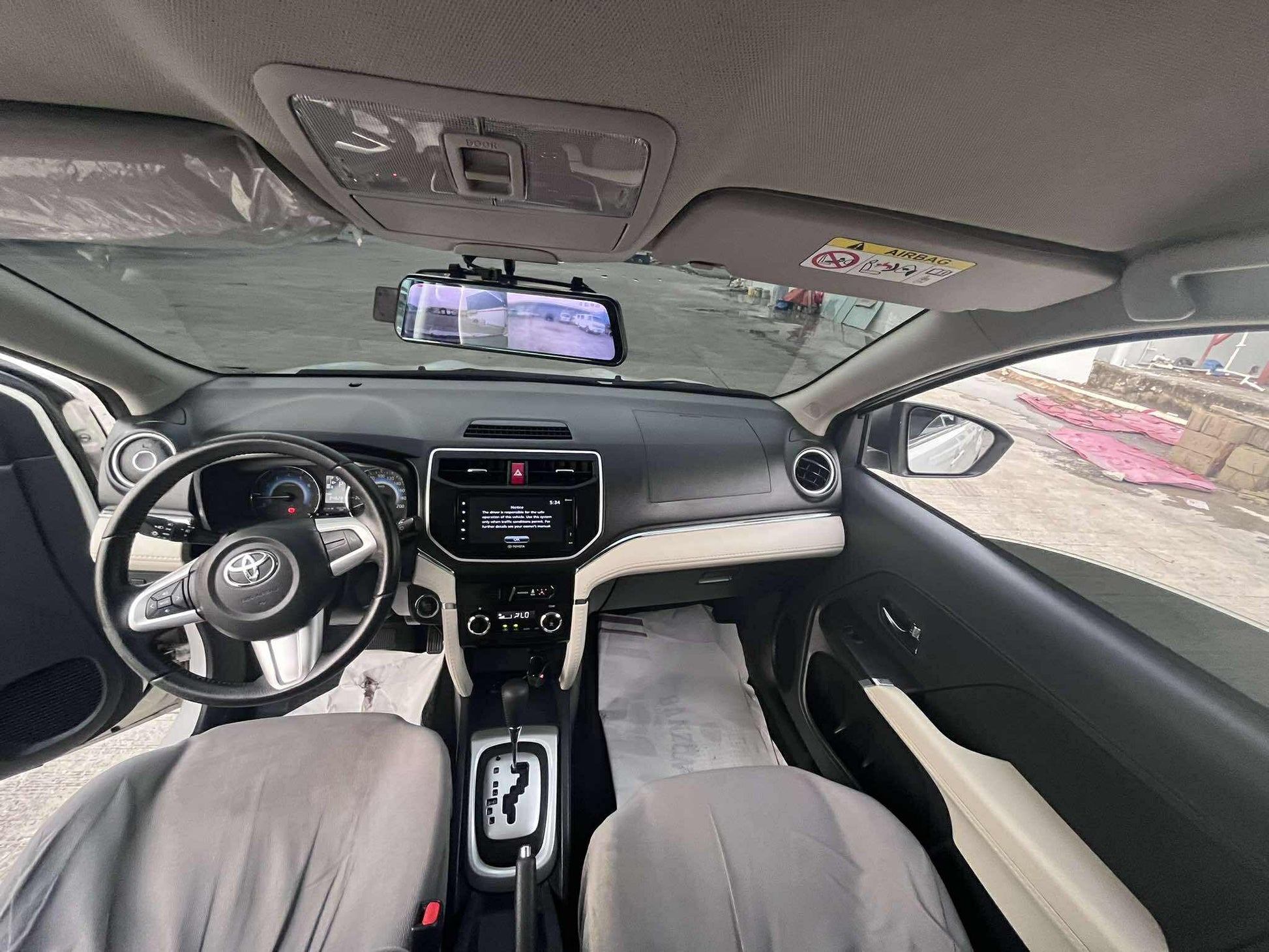 2019 TOYOTA RUSH 1.5L G AUTOMATIC TRANSMISSION (35T KMS ONLY!) Gold Aces Car Display Center
