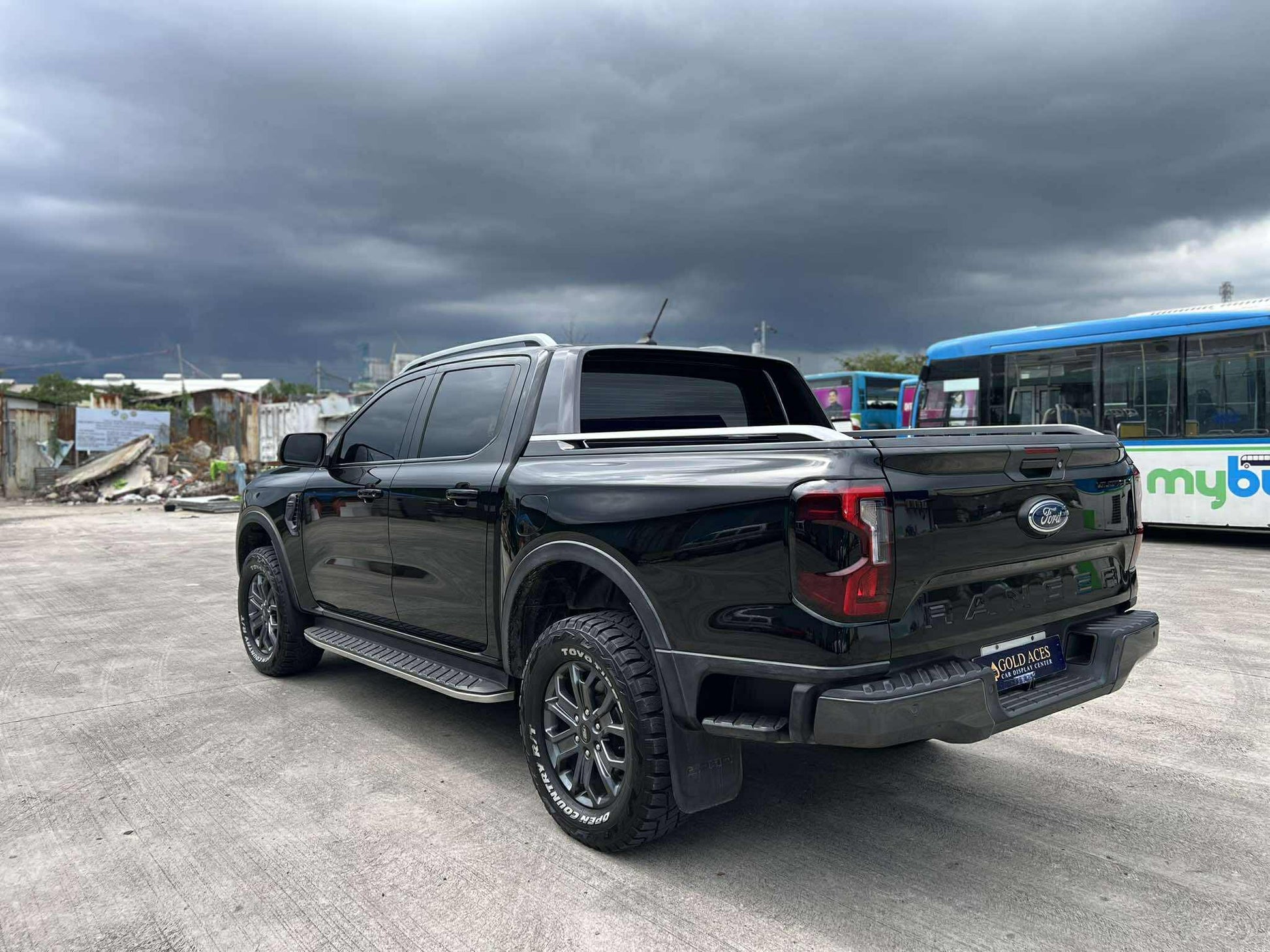 2023 FORD RANGER WILDTRAK 2.0L 4X2 DSL AUTOMATIC TRANSMISSION Gold Aces Car Display Center