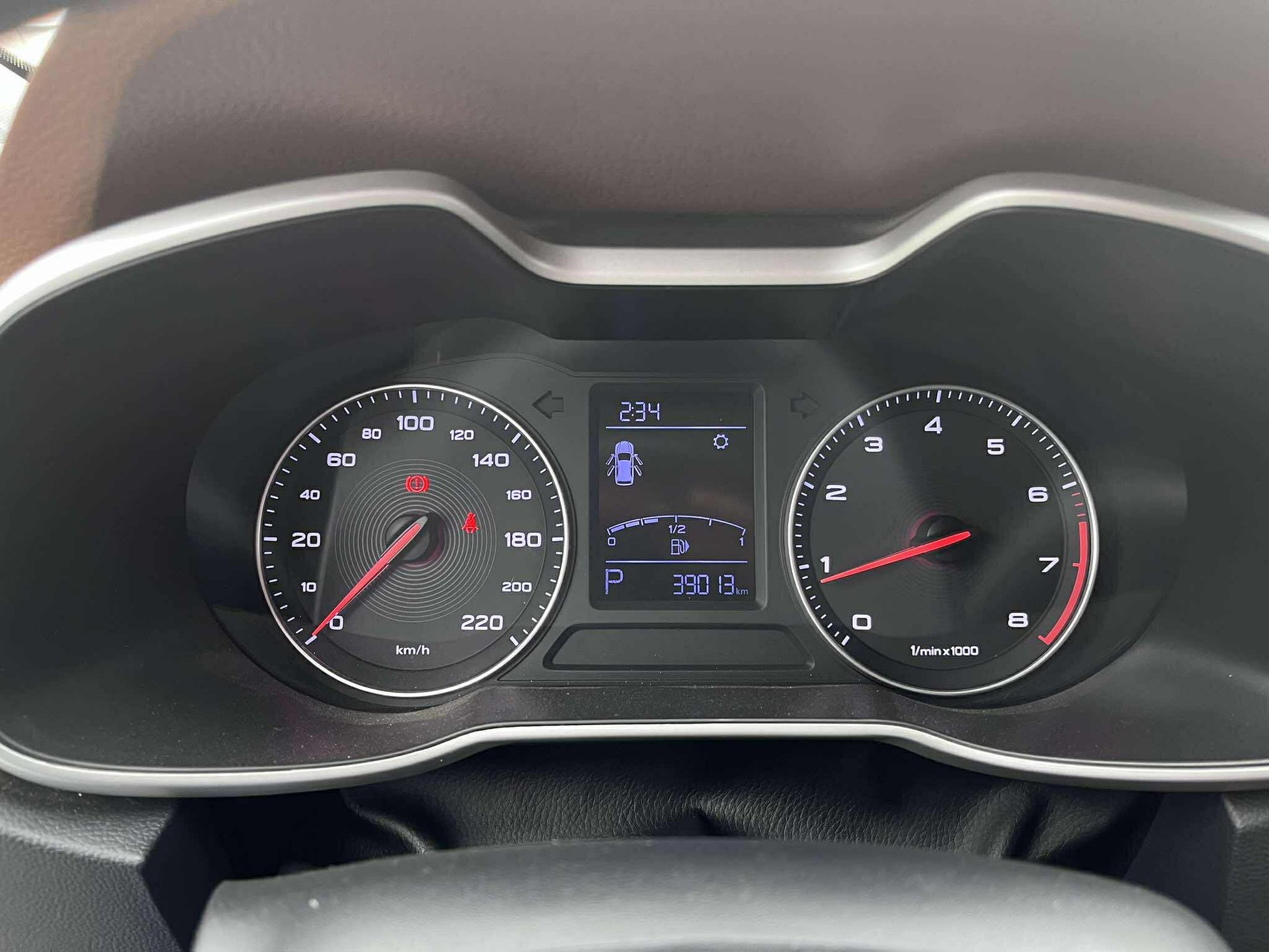 2021 MG ZS ALPHA 1.5L AUTOMATIC TRANSMISSION (39T KMS ONLY!) Gold Aces Car Display Center