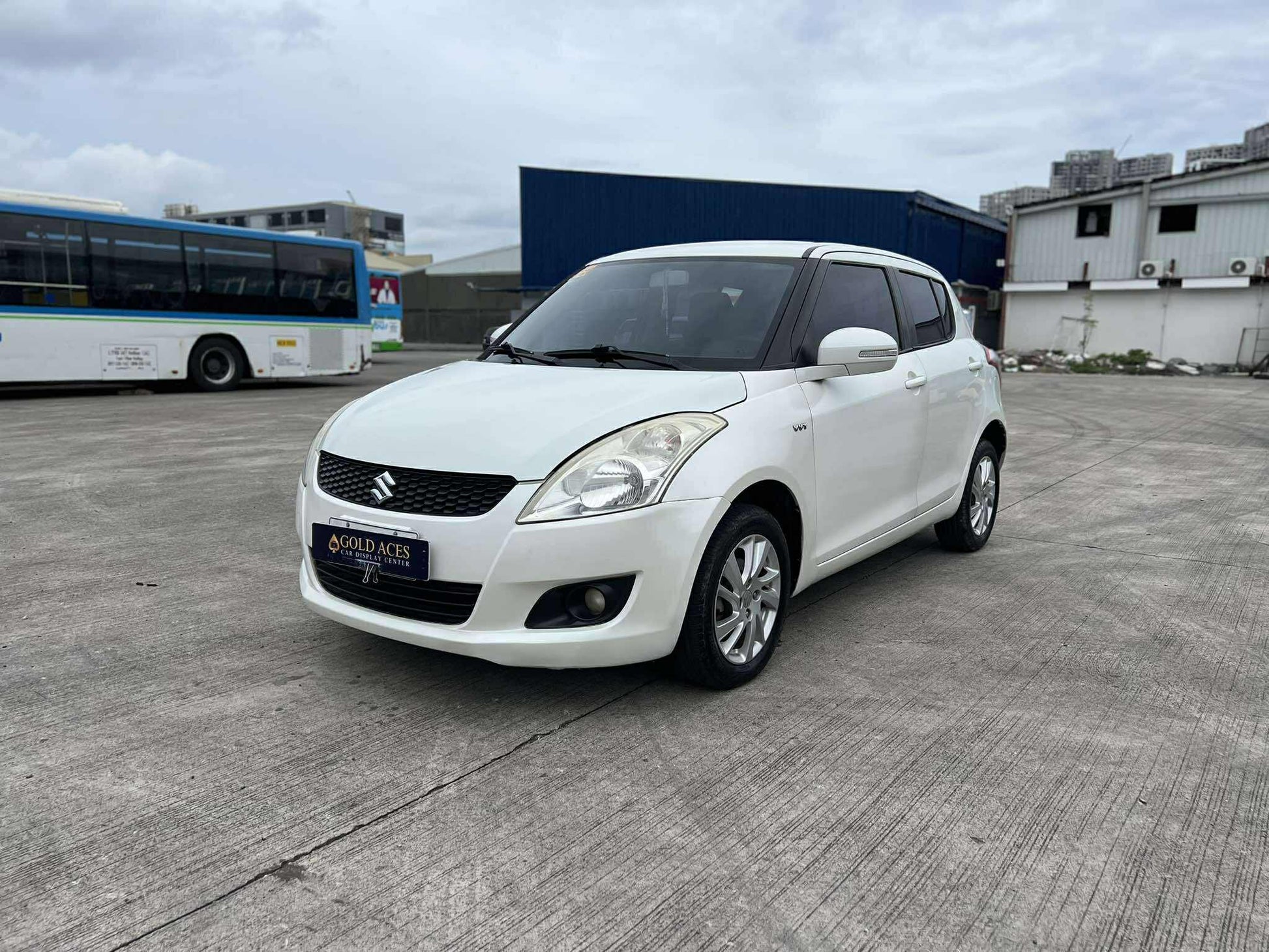 2015 SUZUKI SWIFT 1.2L AUTOMATIC TRANSMISSION Gold Aces Car Display Center