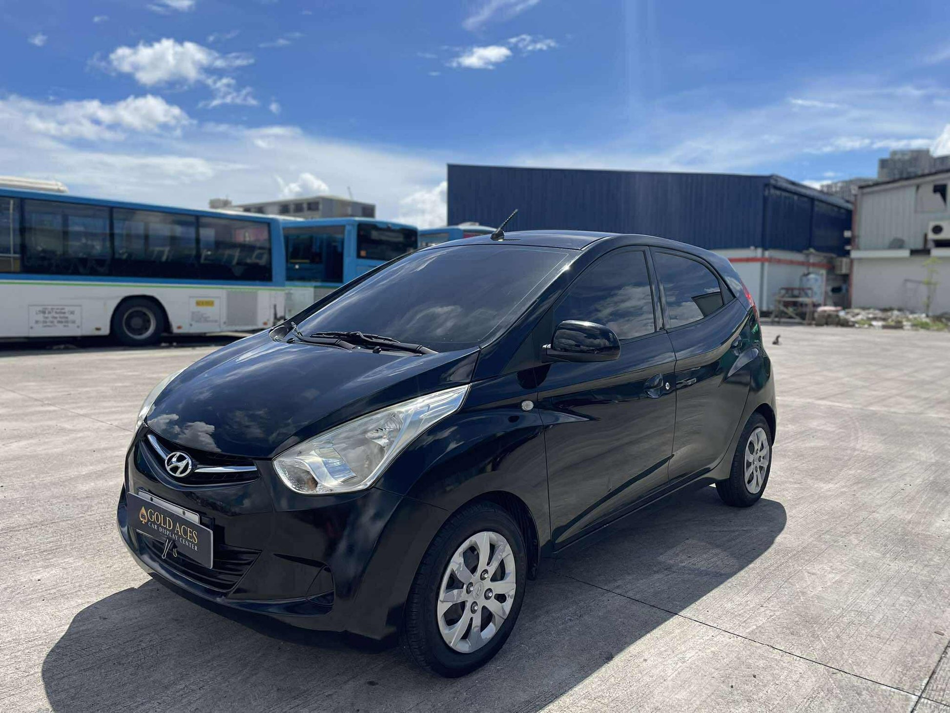 2017 HYUNDAI EON GLX 0.8L MANUAL TRANSMISION Gold Aces Car Display Center
