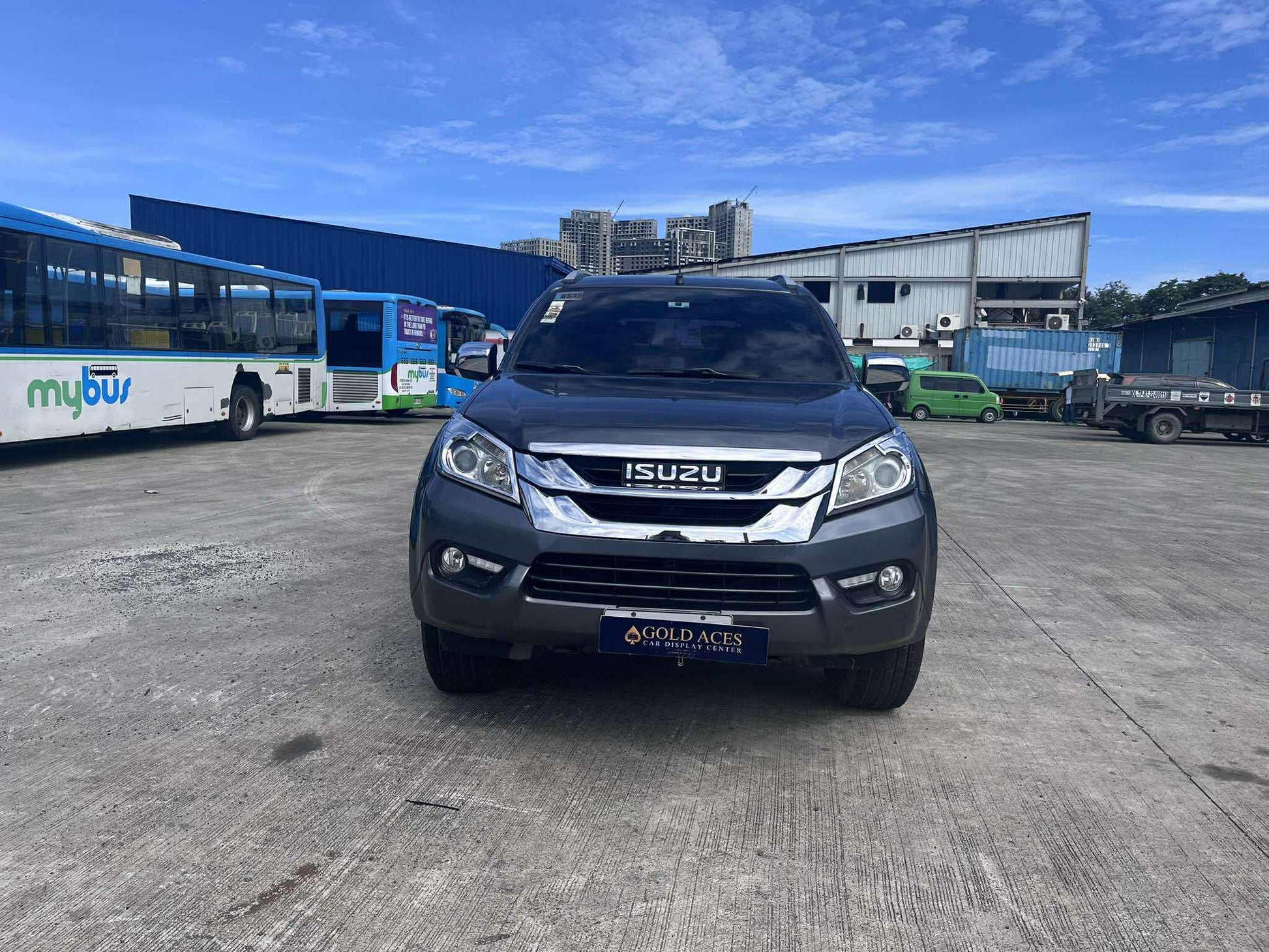 2017 ISUZU MUX LS 3.0L AUTOMATIC TRANSMISSION Gold Aces Car Display Center