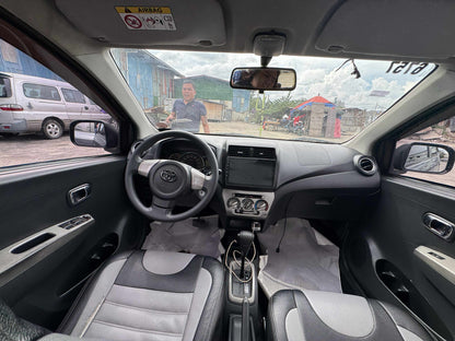 2015 TOYOTA WIGO G 1.0L AUTOMATIC TRANSMISSION Gold Aces Car Display Center