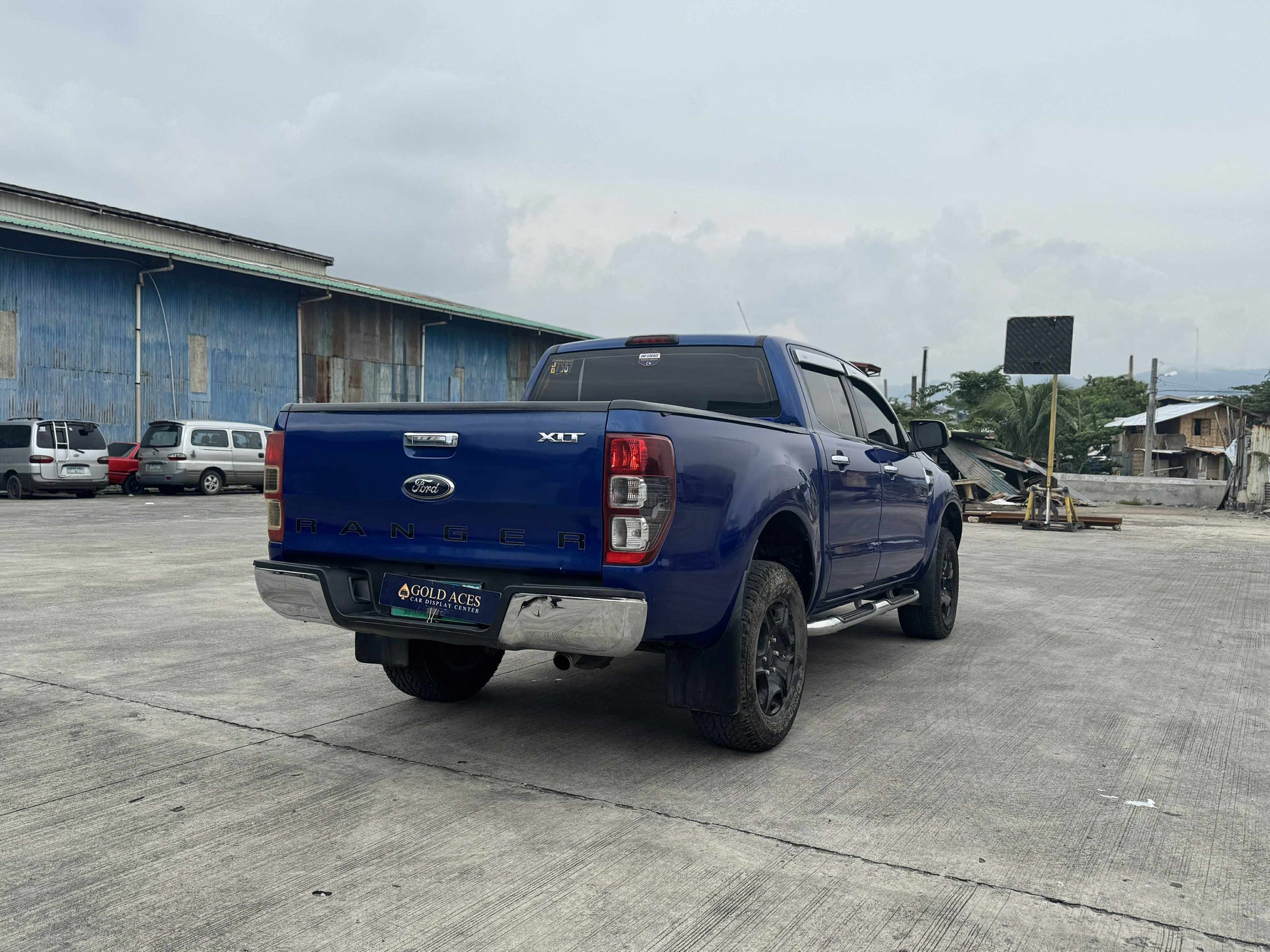 2013 FORD RANGER XLT 2.2L 4X2 DSL MANUAL TRANSMISSION Gold Aces Car Display Center