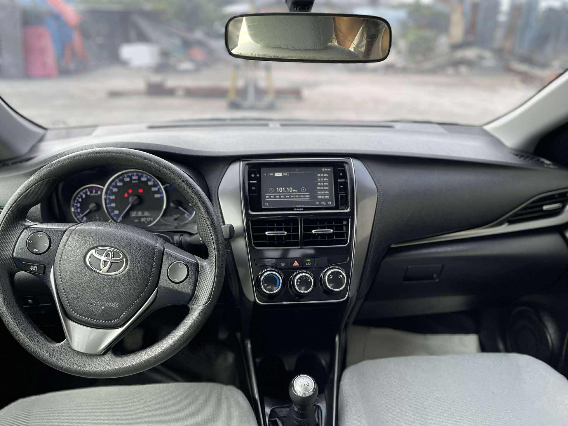 2022 TOYOTA VIOS 1.3L E MANUAL TRANSMISSION Gold Aces Car Display Center