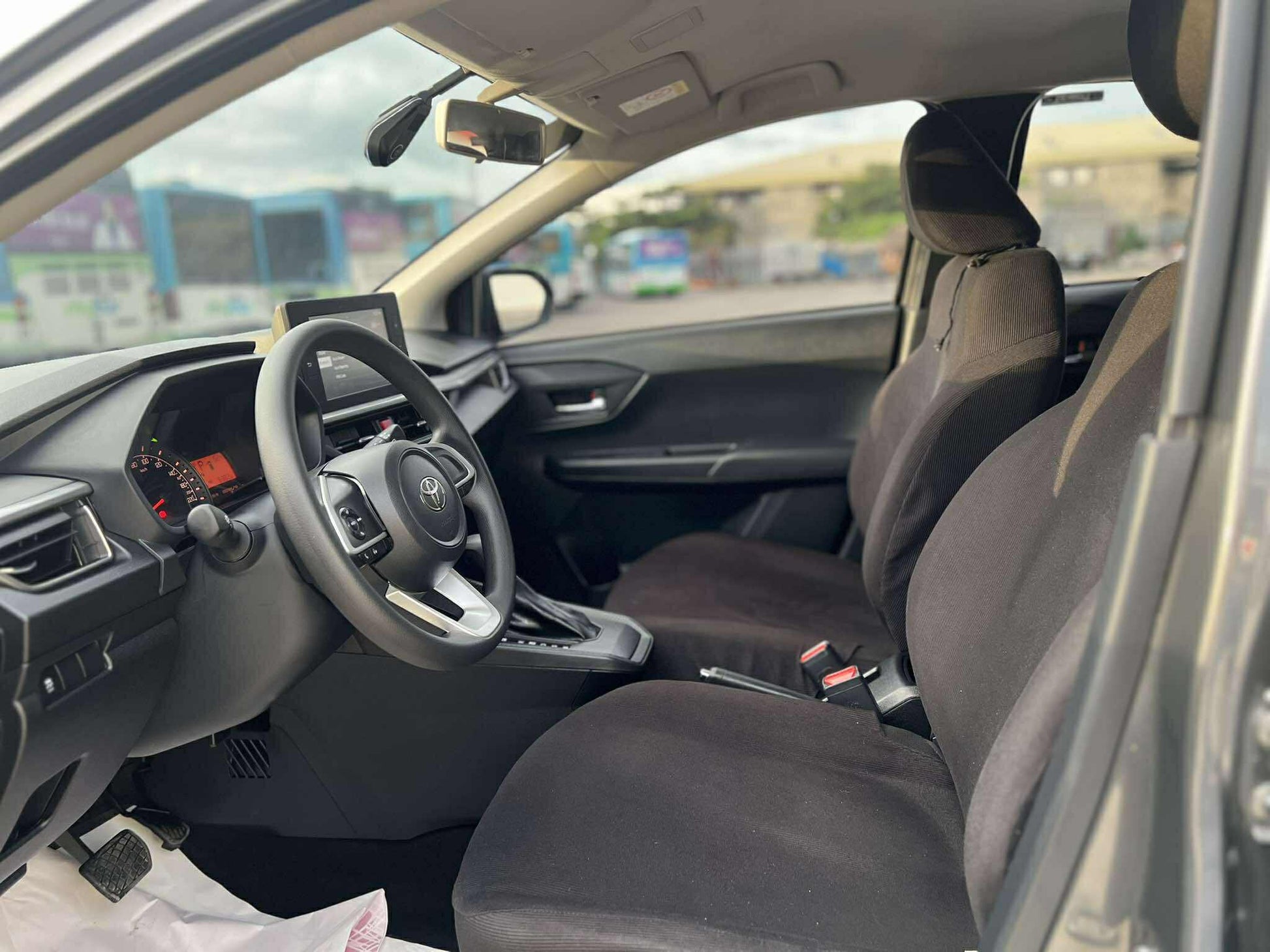 2025 TOYOTA WIGO G 1.0L AUTOMATIC TRANSMISSION (6T KMS ONLY!) Gold Aces Car Display Center