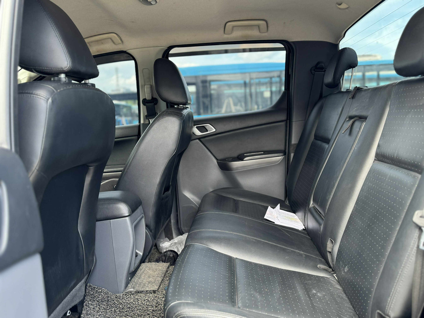 2018 MAZDA BT50 2.2L 4X2 AUTOMATIC TRANSMISSION (33T KMS ONLY!) Gold Aces Car Display Center