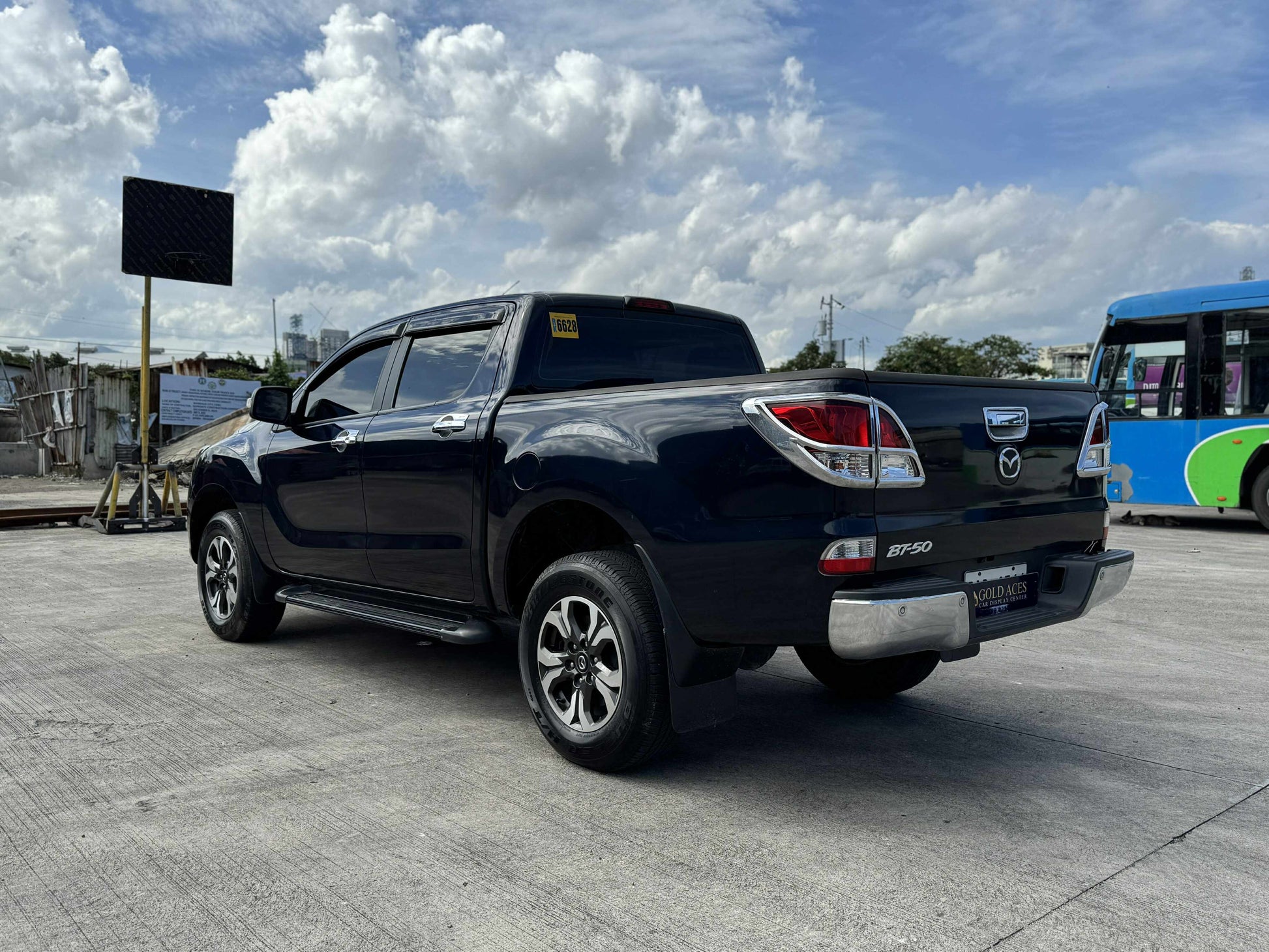 2018 MAZDA BT50 2.2L 4X2 AUTOMATIC TRANSMISSION (33T KMS ONLY!) Gold Aces Car Display Center