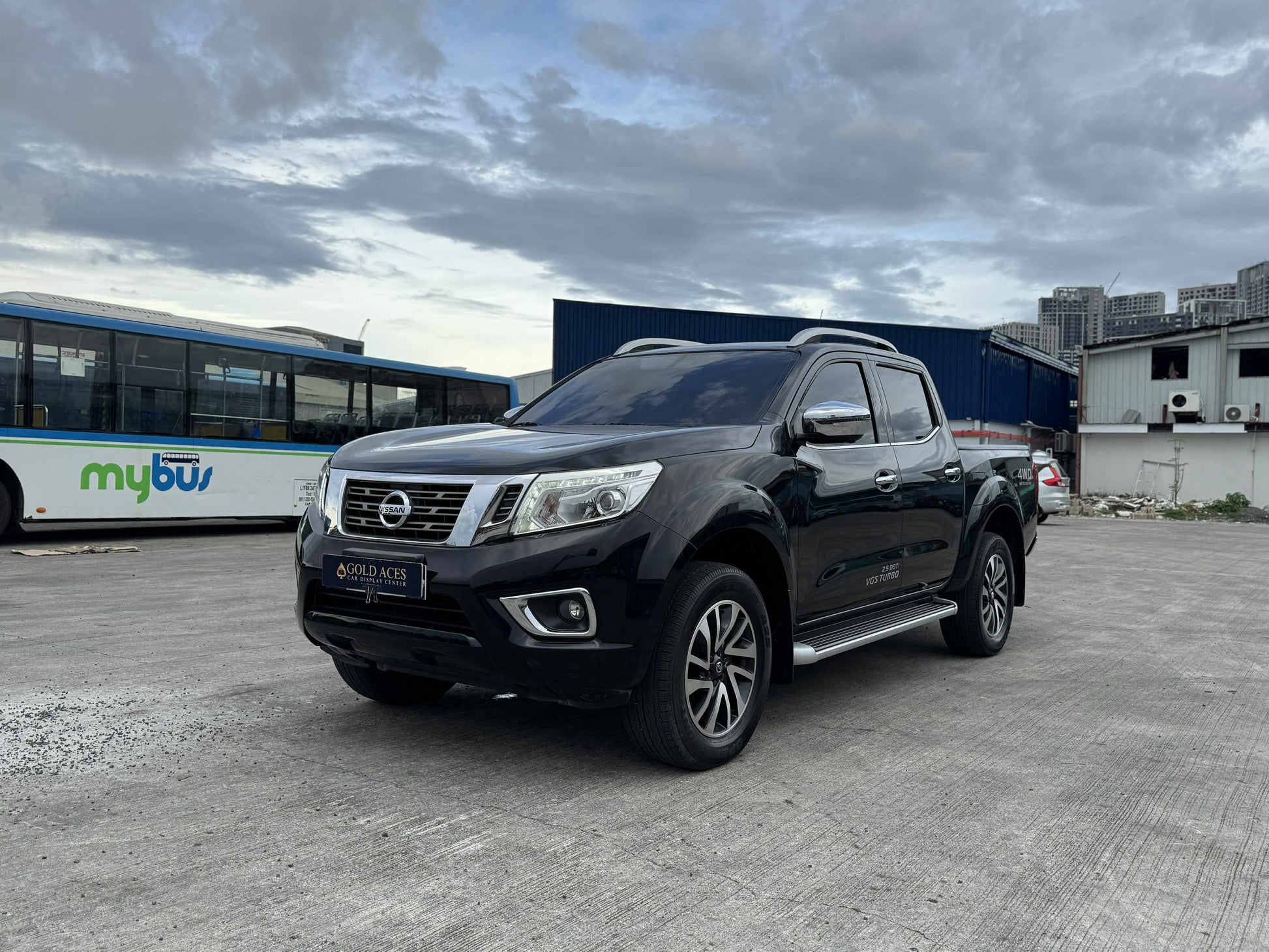 2020 NISSAN NAVARA 2.5L4X4 VL AUTOMATIC TRANSMISSION Gold Aces Car Display Center