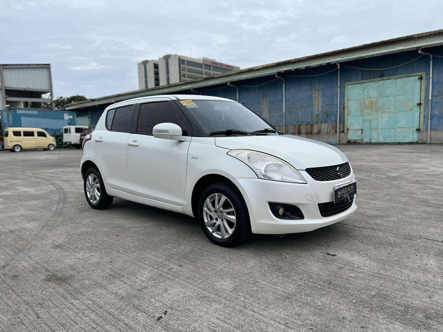 2015 SUZUKI SWIFT 1.2L AUTOMATIC TRANSMISSION Gold Aces Car Display Center