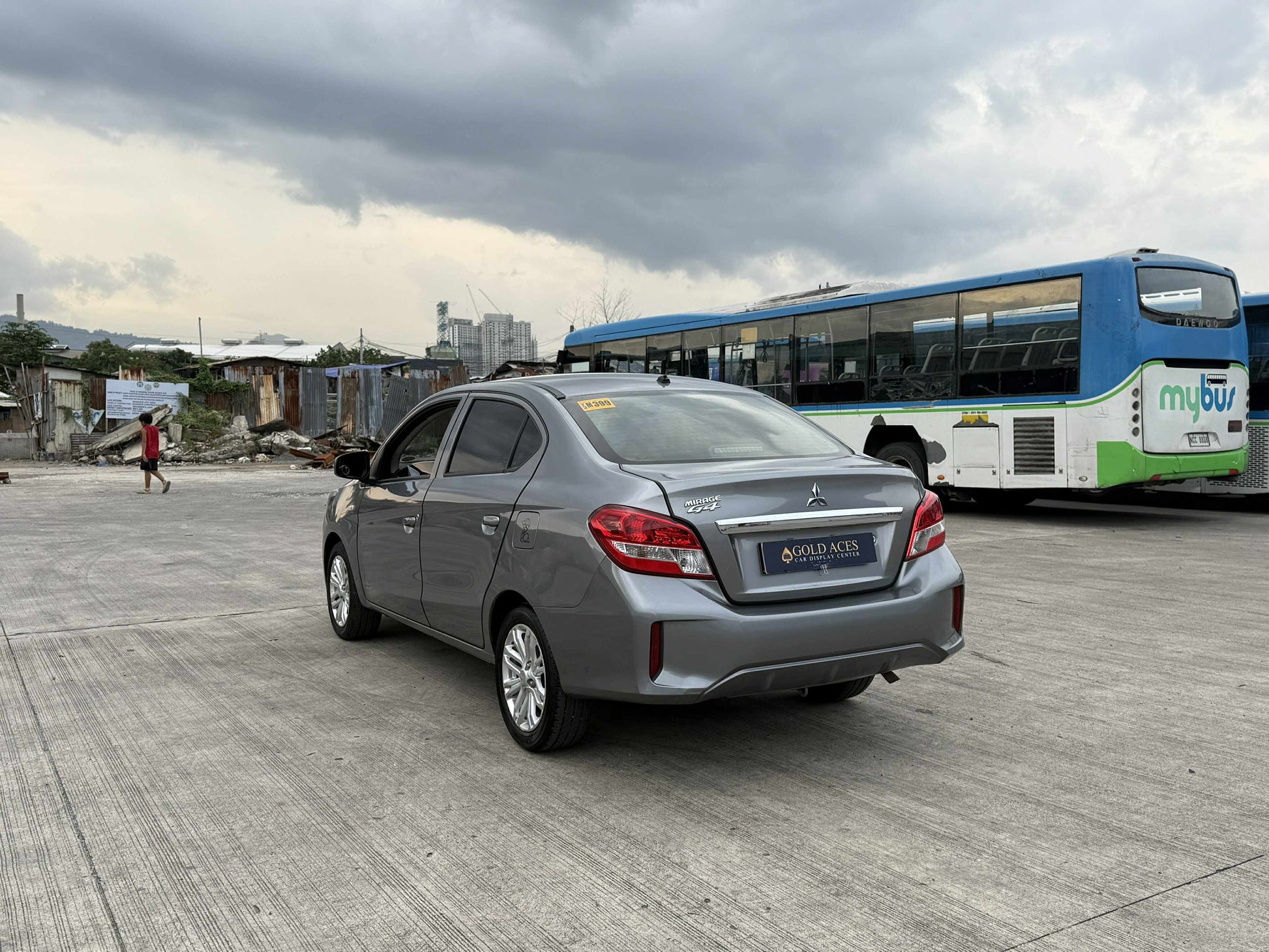 2023 MITSUBISHI MIRAGE G4 GLX 1.2L AUTOMATIC TRANSMISSION (7T KMS ONLY!) Gold Aces Car Display Center