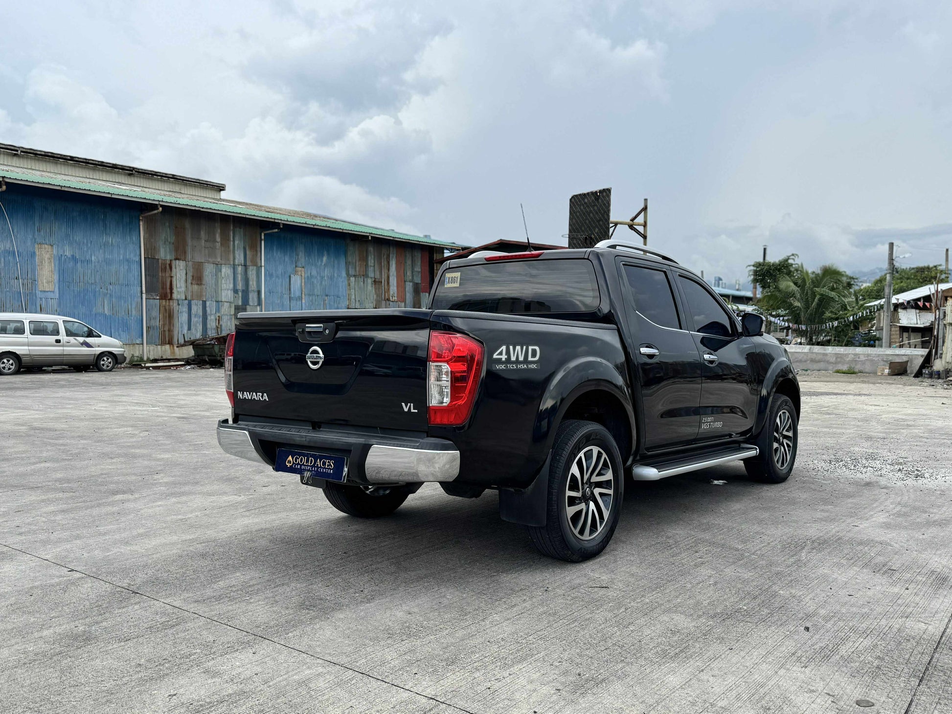 2020 NISSAN NAVARA 2.5L4X4 VL AUTOMATIC TRANSMISSION Gold Aces Car Display Center