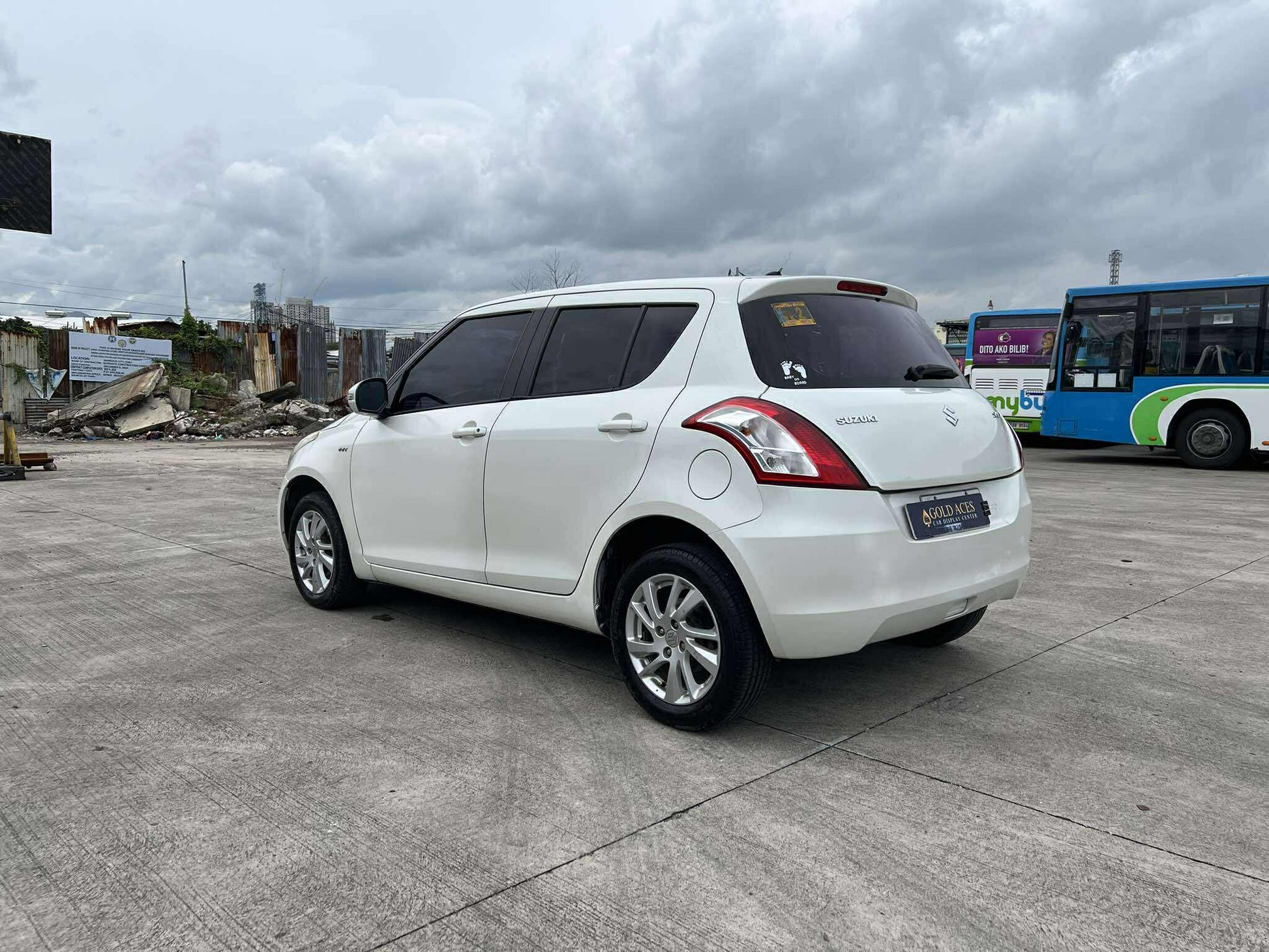 2015 SUZUKI SWIFT 1.2L AUTOMATIC TRANSMISSION Gold Aces Car Display Center