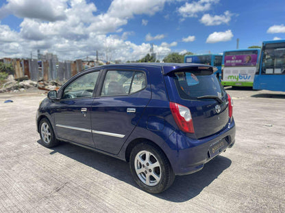 2015 TOYOTA WIGO G 1.0L AUTOMATIC TRANSMISSION Gold Aces Car Display Center