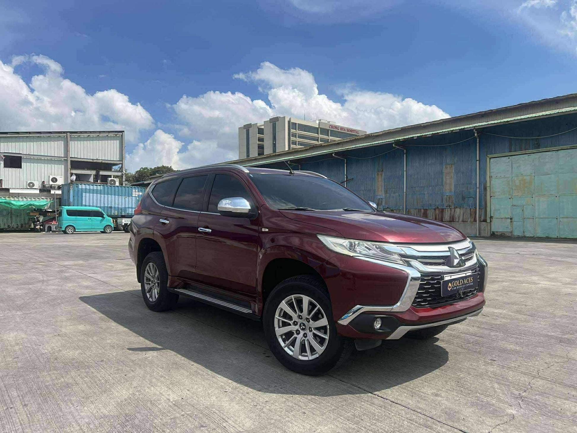 2017 MITSUBISHI MONTERO &nbsp;GLX 2.4L DSL MANUAL TRANSMISSION Gold Aces Car Display Center