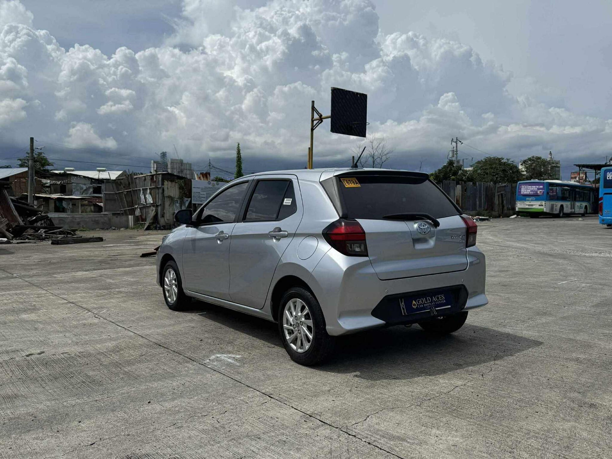 2025 TOYOTA WIGO G 1.0L AUTOMATIC TRANSMISSION (3T KMS ONLY!) Gold Aces Car Display Center