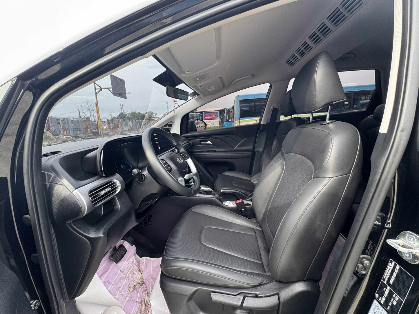 2024 HYUNDAI STARGAZER 1.5 GLS GAS AUTOMATIC TRANSMISSION (4T KMS ONLY!) Gold Aces Car Display Center