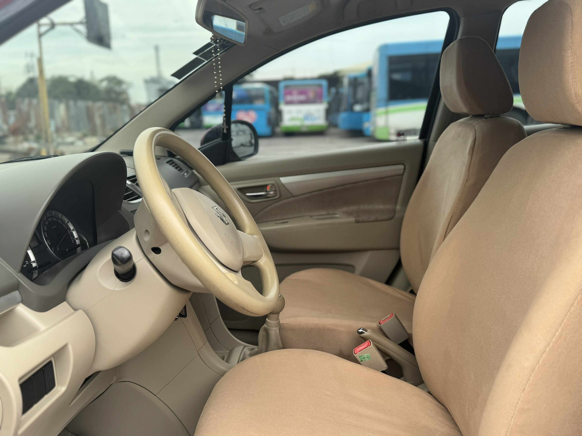 2015 SUZUKI ERTIGA 1.3L MANUAL TRANSMISSION Gold Aces Car Display Center
