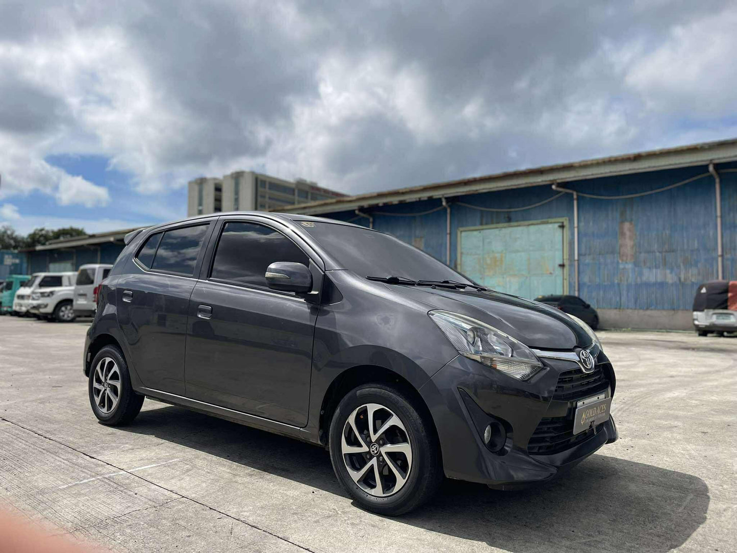 2019 TOYOTA WIGO G 1.0L AUTOMATIC TRANSMISSION Gold Aces Car Display Center