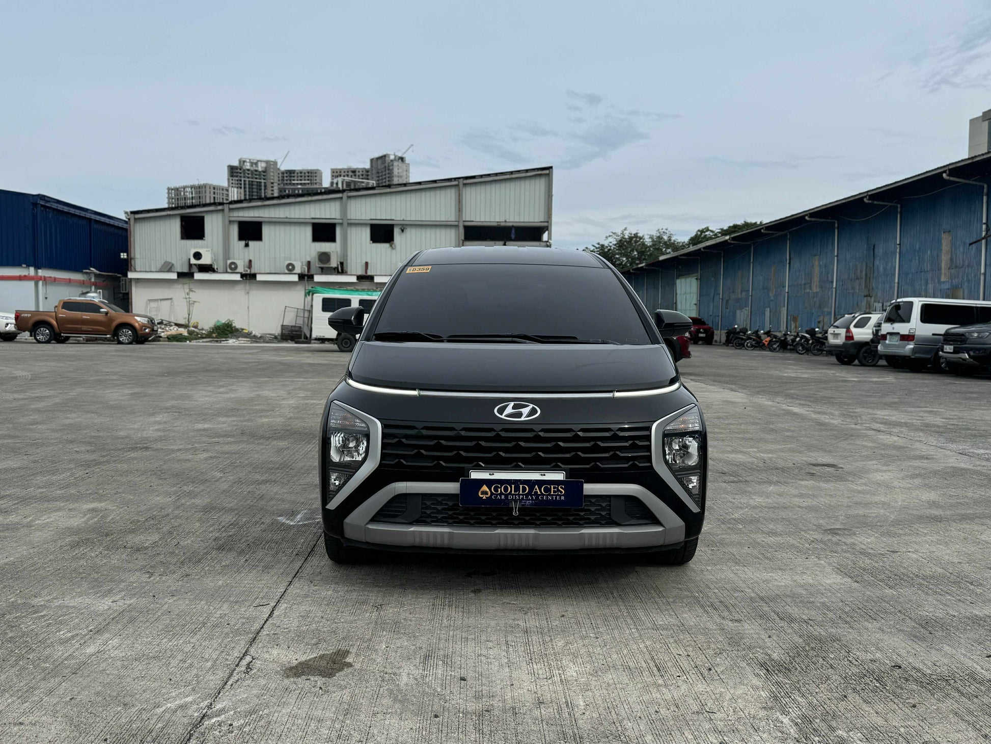2024 HYUNDAI STARGAZER 1.5 GLS GAS AUTOMATIC TRANSMISSION (4T KMS ONLY!) Gold Aces Car Display Center