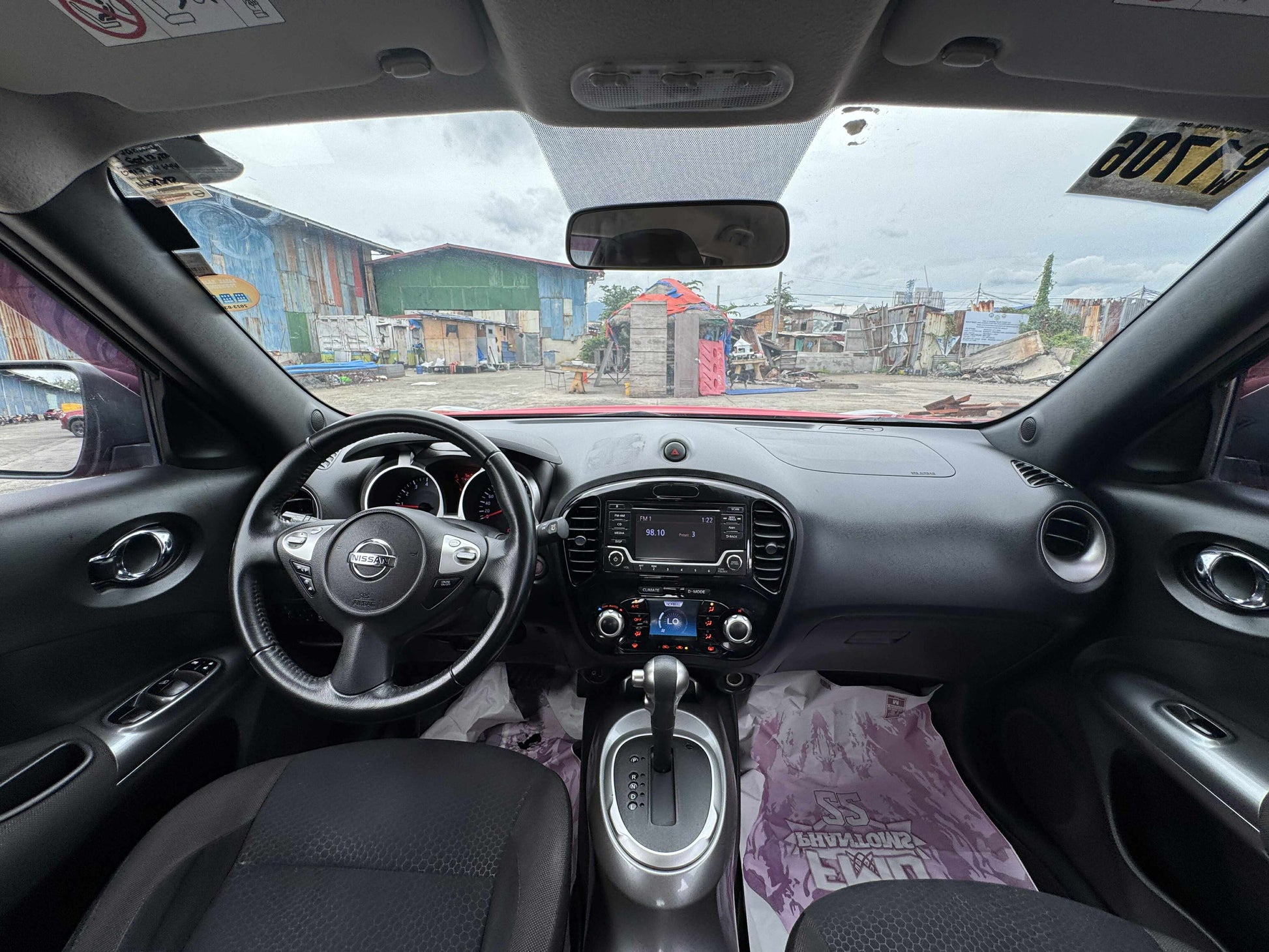2016 NISSAN JUKE 1.5L AUTOMATIC TRANSMISSION Gold Aces Car Display Center