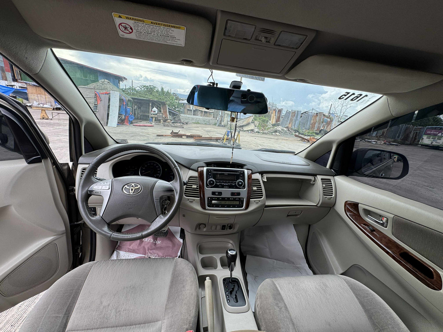 2012 TOYOTA INNOVA 2.8L G DSL AUTOMATIC TRANSMISSION Gold Aces Car Display Center