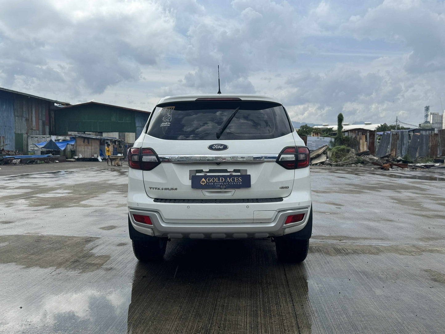 2016 FORD EVEREST TITANIUM 4X4 3.2L DSL AUTOMATIC TRANSMISSION Gold Aces Car Display Center