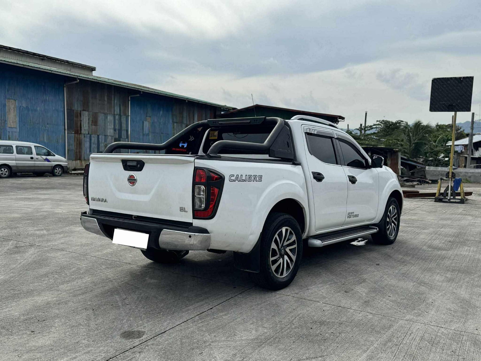 2018 NISSAN NAVARA 2.5L EL AUTOMATIC TRANSMISSION Gold Aces Car Display Center