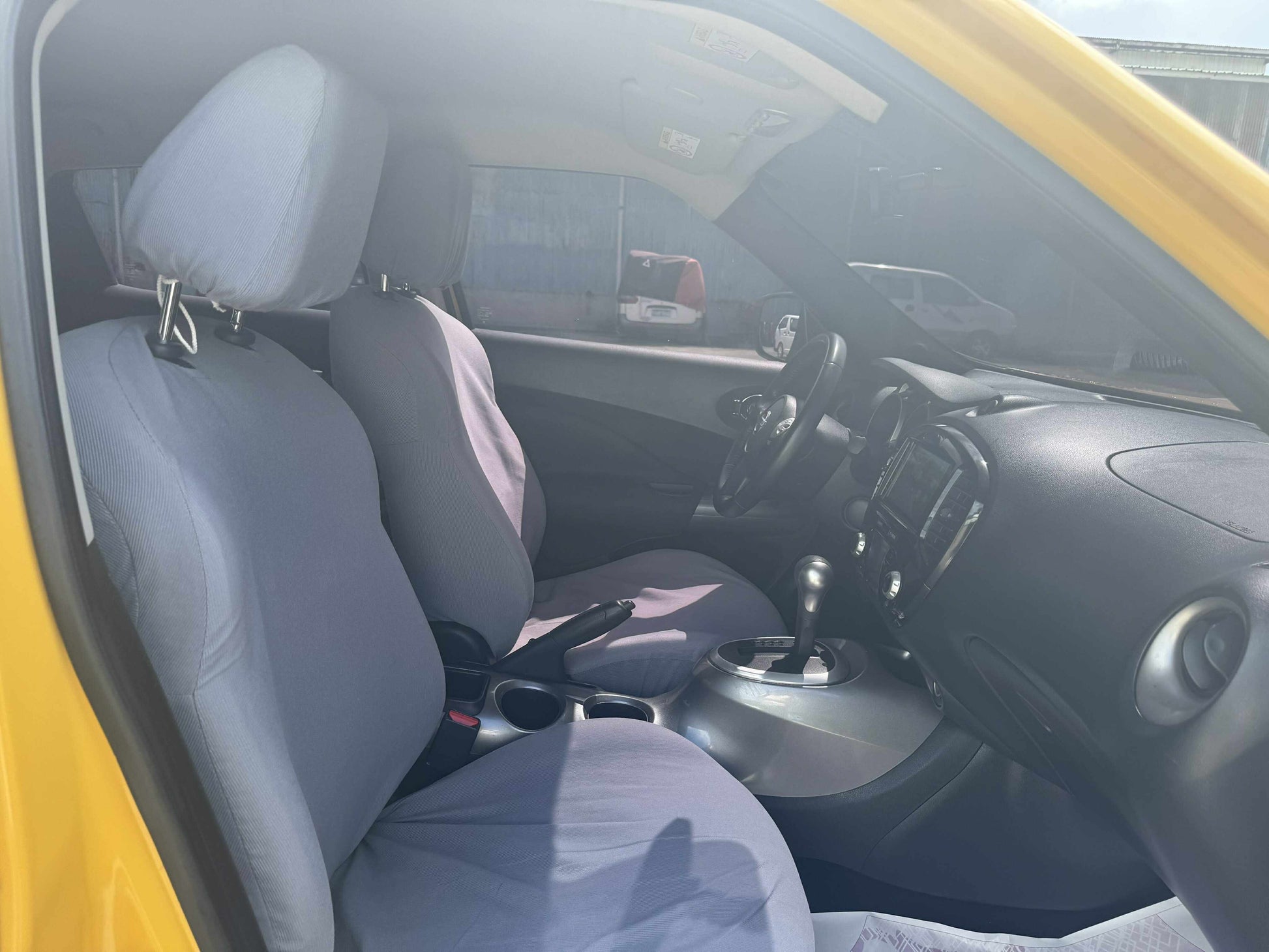 2016 NISSAN JUKE 1.5L AUTOMATIC TRANSMISSION Gold Aces Car Display Center
