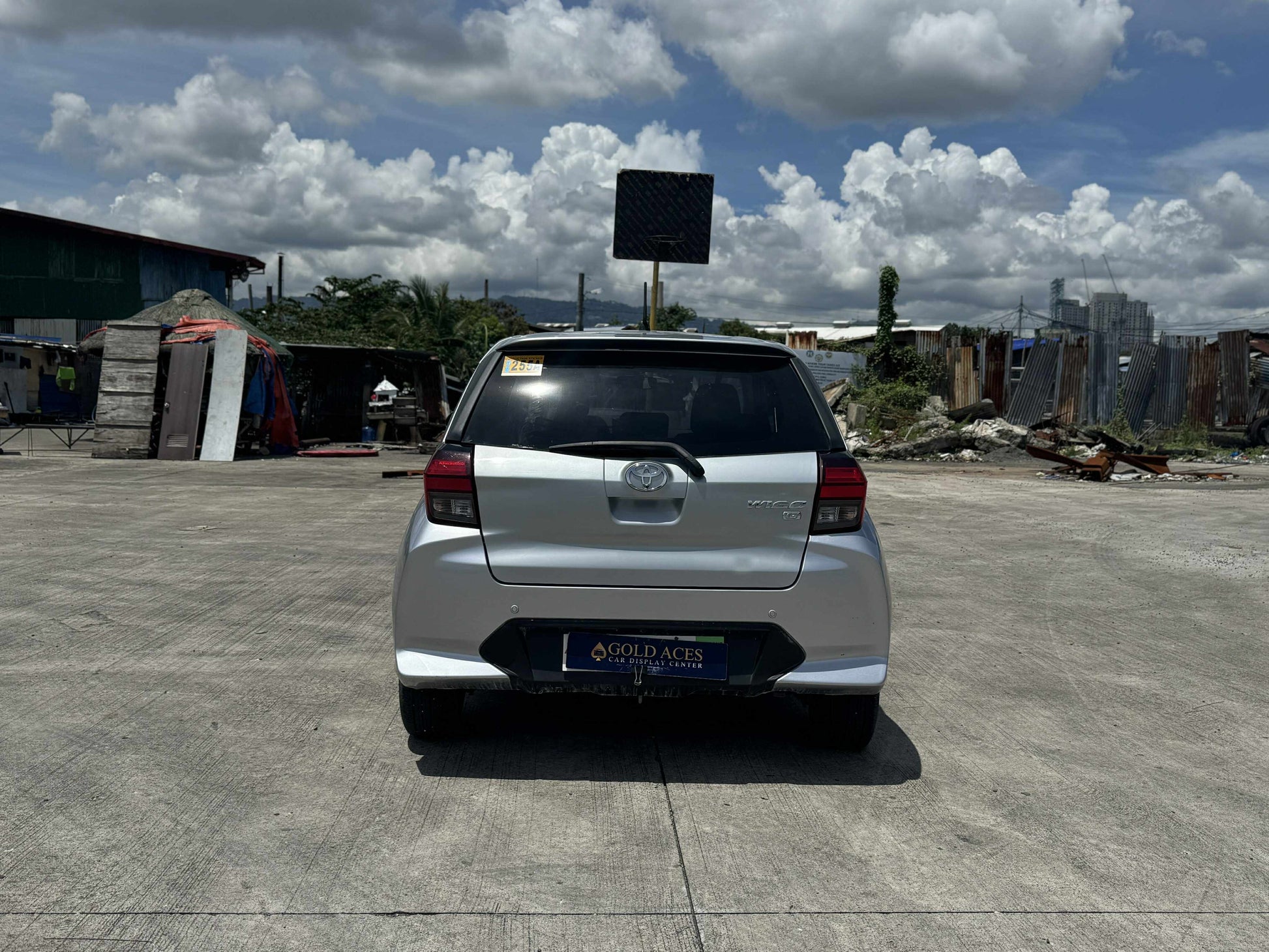 2024 TOYOTA WIGO G 1.0L AUTOMATIC TRANSMISSION (8T KMS ONLY!) Gold Aces Car Display Center