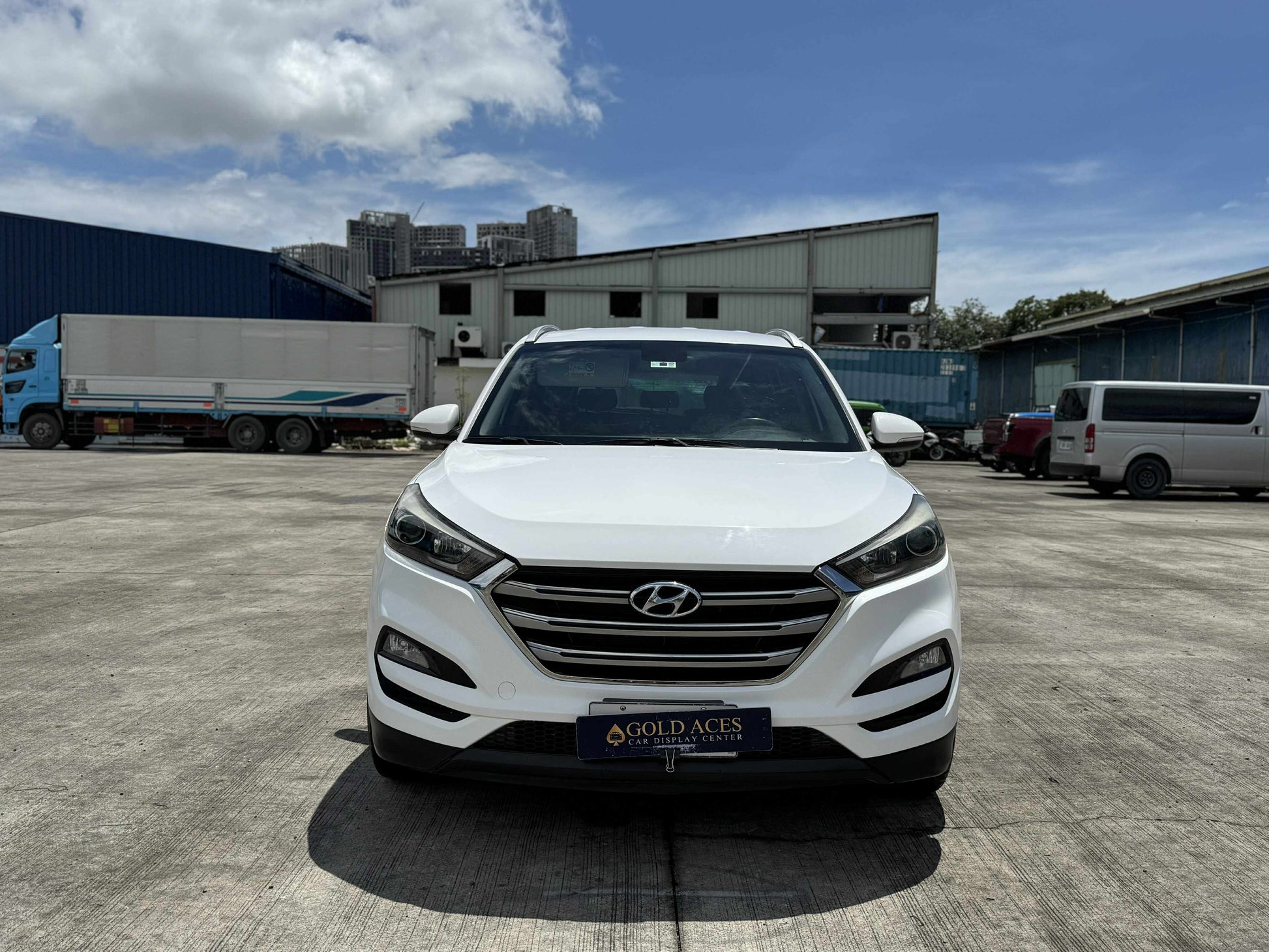 2016 HYUNDAI TUCSON 2.0L CRDI AUTOMATIC TRANSMISSION Gold Aces Car Display Center