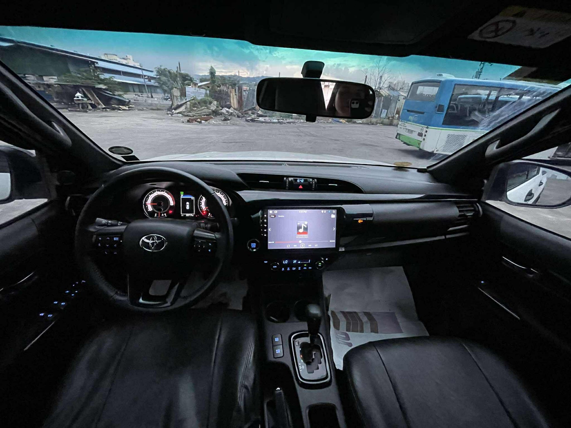 2020 TOYOTA HILUX CONQUEST 2.4L AUTOMATIC TRANSMISSION (35T KMS ONLY!) Gold Aces Car Display Center