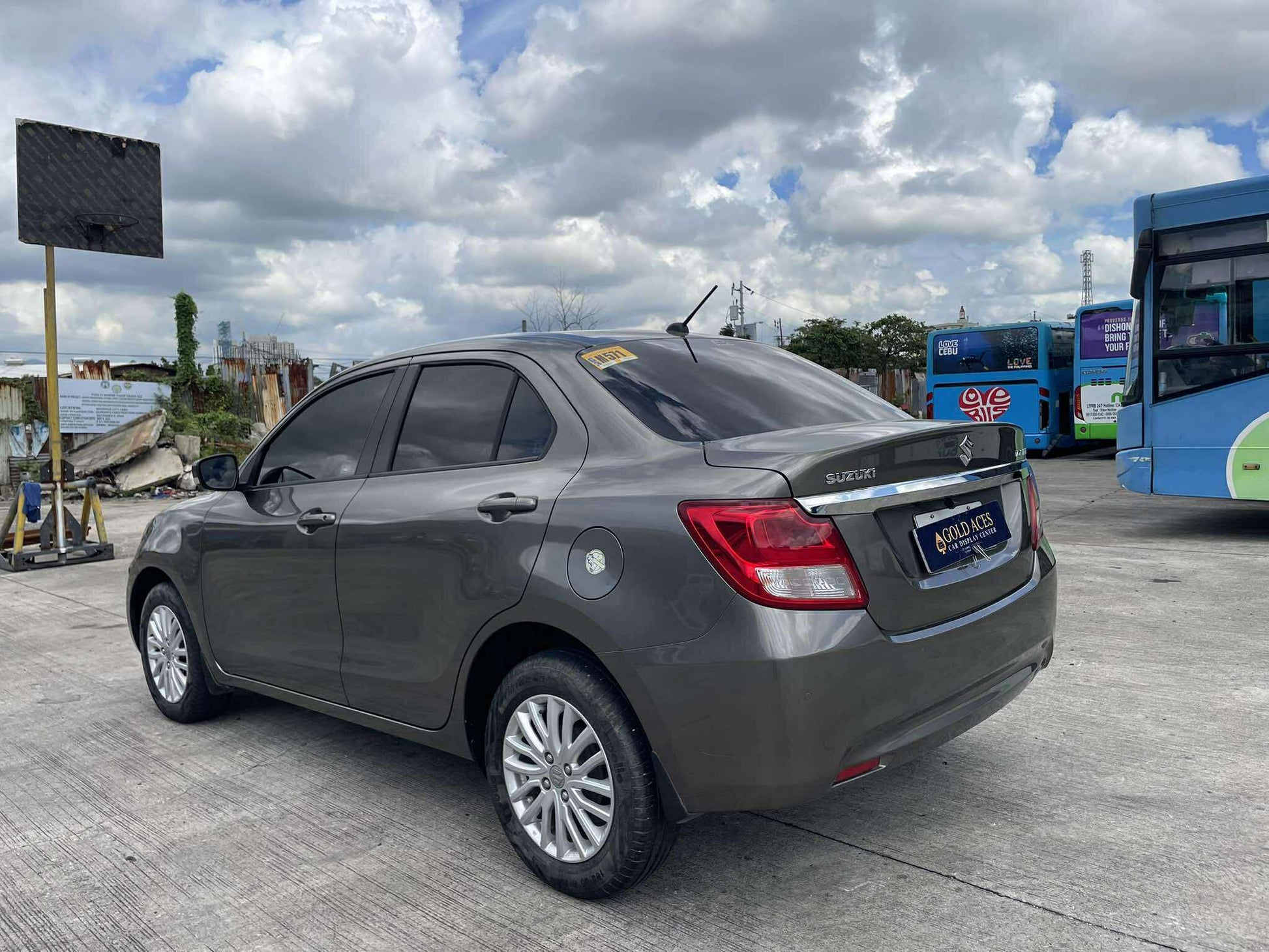 2022 SUZUKI DZIRE 1.2 GL AUTOMATIC TRANSMISSION (22T KMS ONLY!) Gold Aces Car Display Center