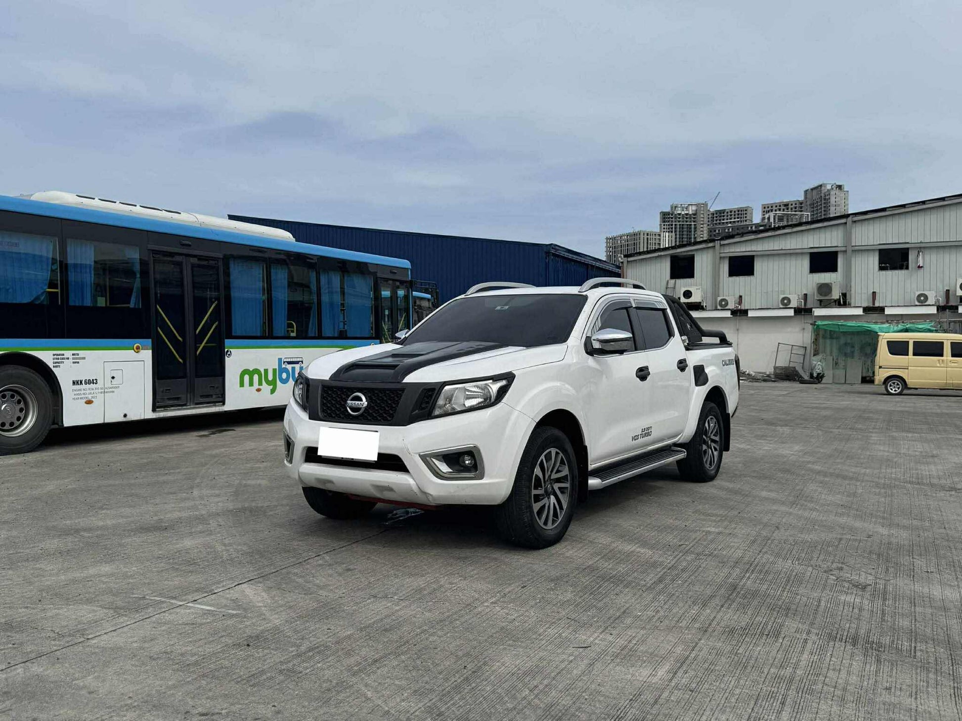 2018 NISSAN NAVARA 2.5L EL AUTOMATIC TRANSMISSION Gold Aces Car Display Center