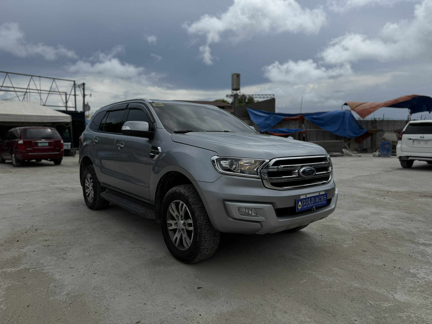 2016 FORD EVEREST TREND 4X2 2.2L DSL AUTOMATIC TRANSMISSION Gold Aces Car Display Center