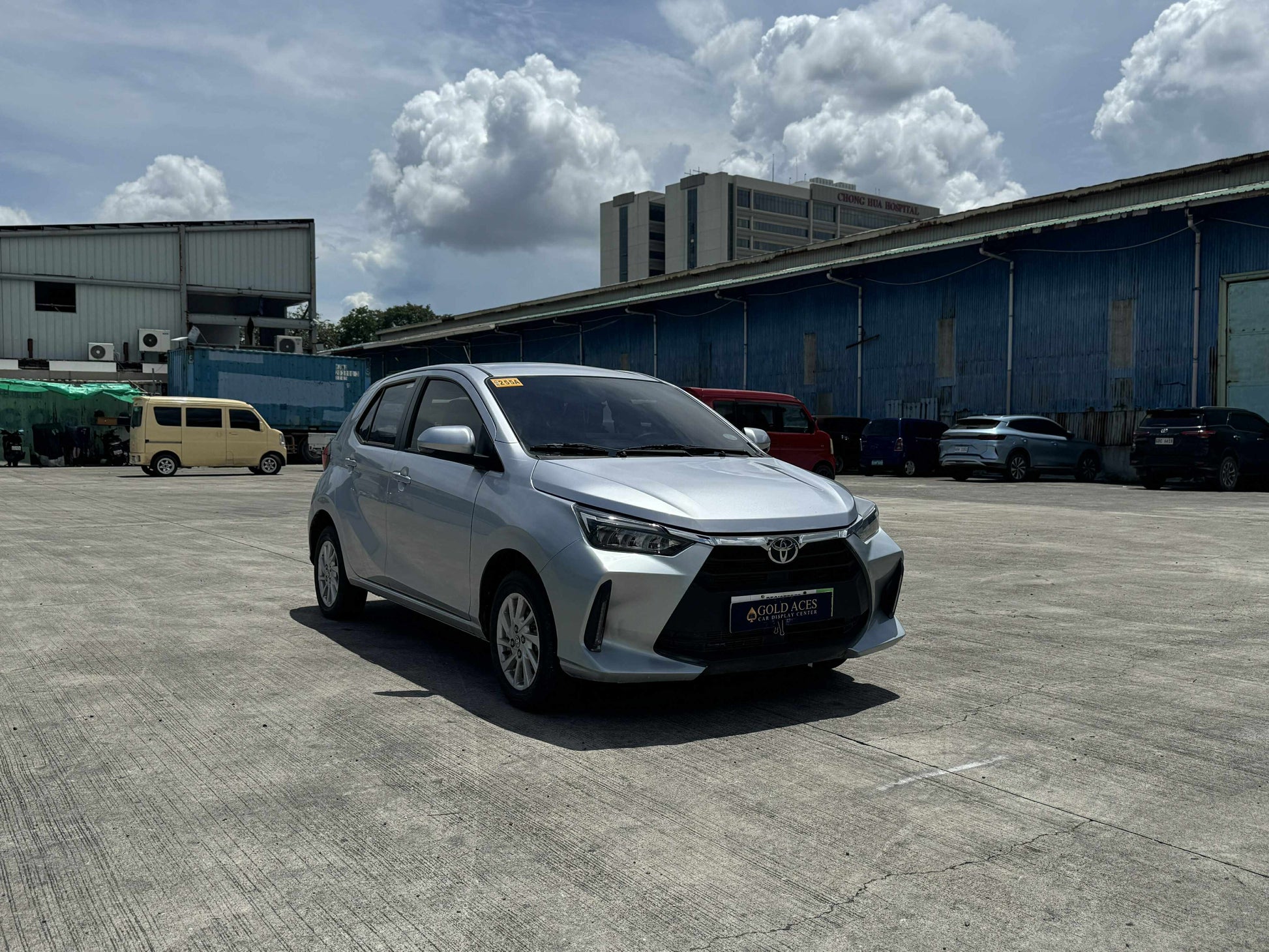 2024 TOYOTA WIGO G 1.0L AUTOMATIC TRANSMISSION (8T KMS ONLY!) Gold Aces Car Display Center