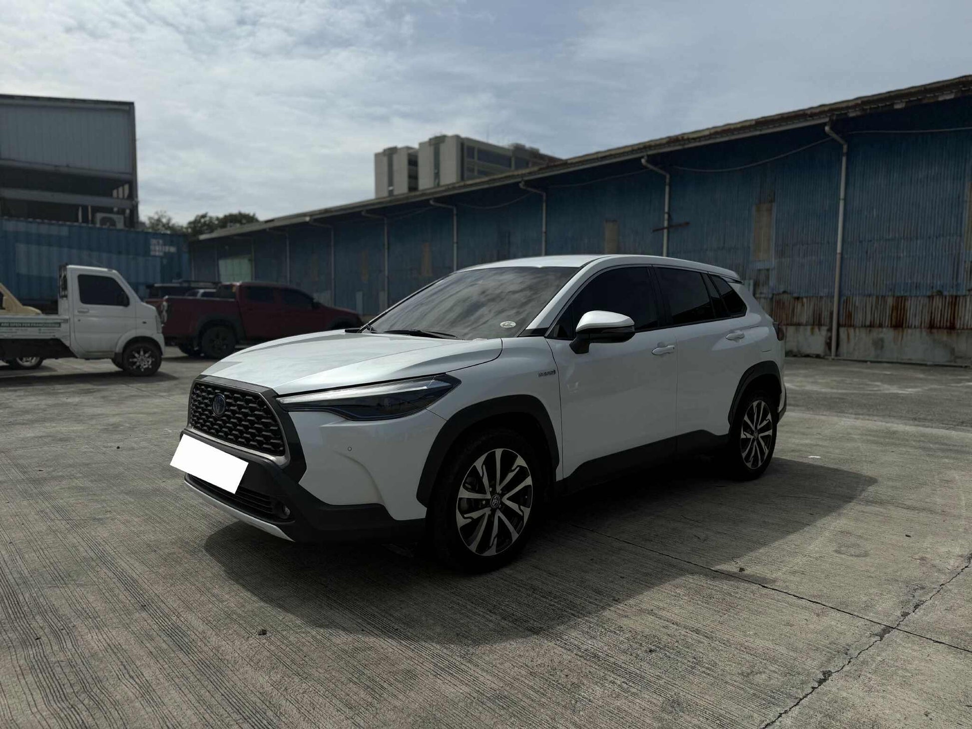 2021 TOYOTA COROLLA CROSS 1.8L HYBRID AUTOMATIC TRANSMISSION (10T KMS ONLY!) Gold Aces Car Display Center