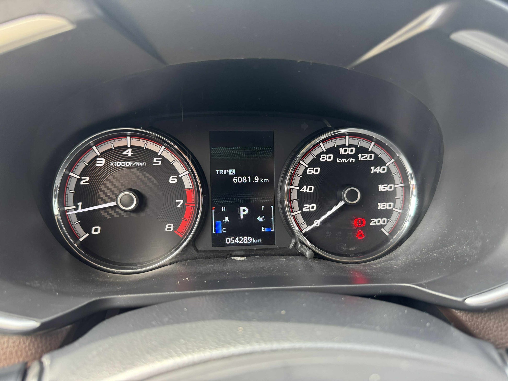 2021 MITSUBISHI XPANDER CROSS 1.5L AUTOMATIC TRANSMISSION Gold Aces Car Display Center