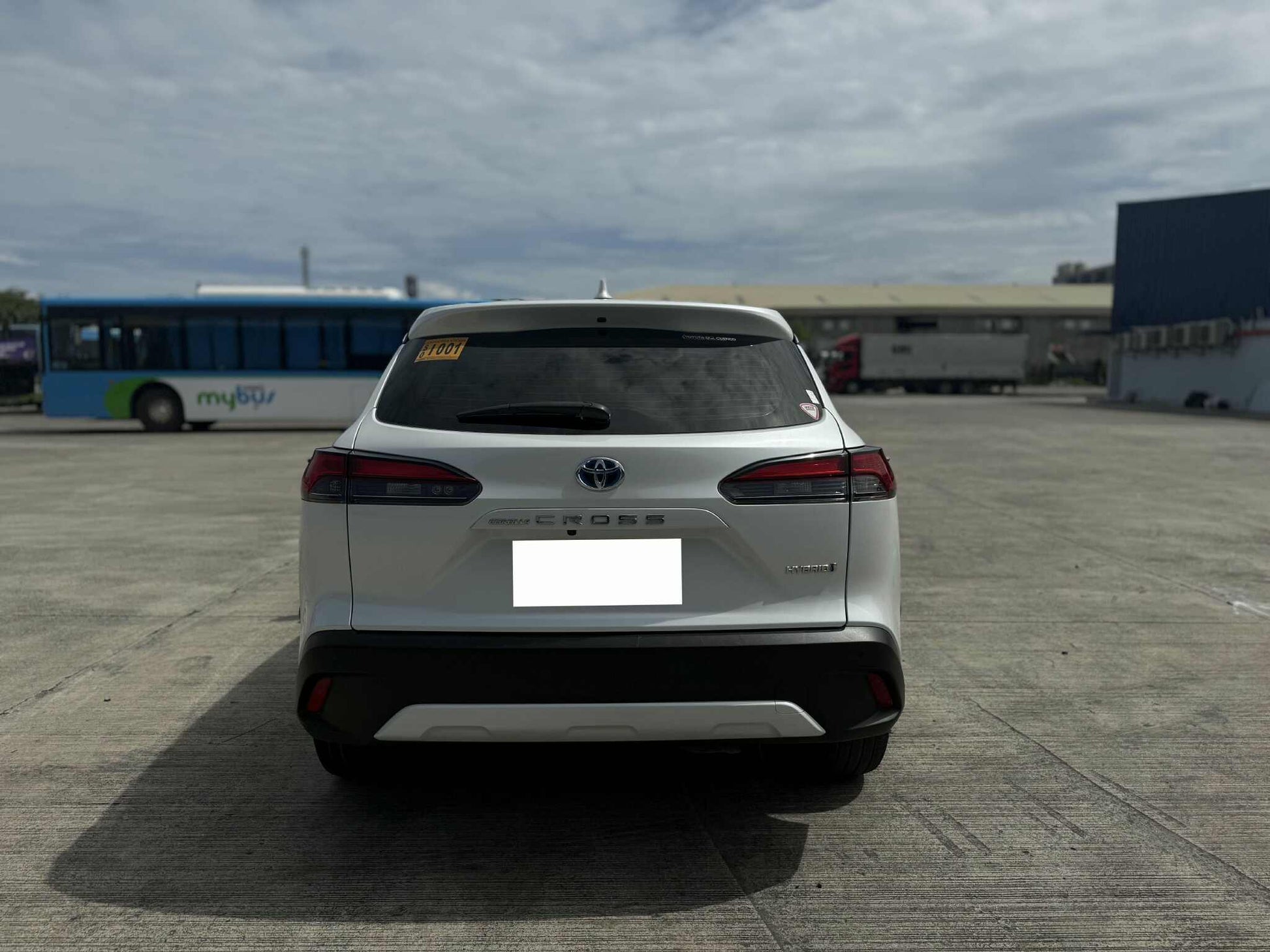2021 TOYOTA COROLLA CROSS 1.8L HYBRID AUTOMATIC TRANSMISSION (10T KMS ONLY!) Gold Aces Car Display Center